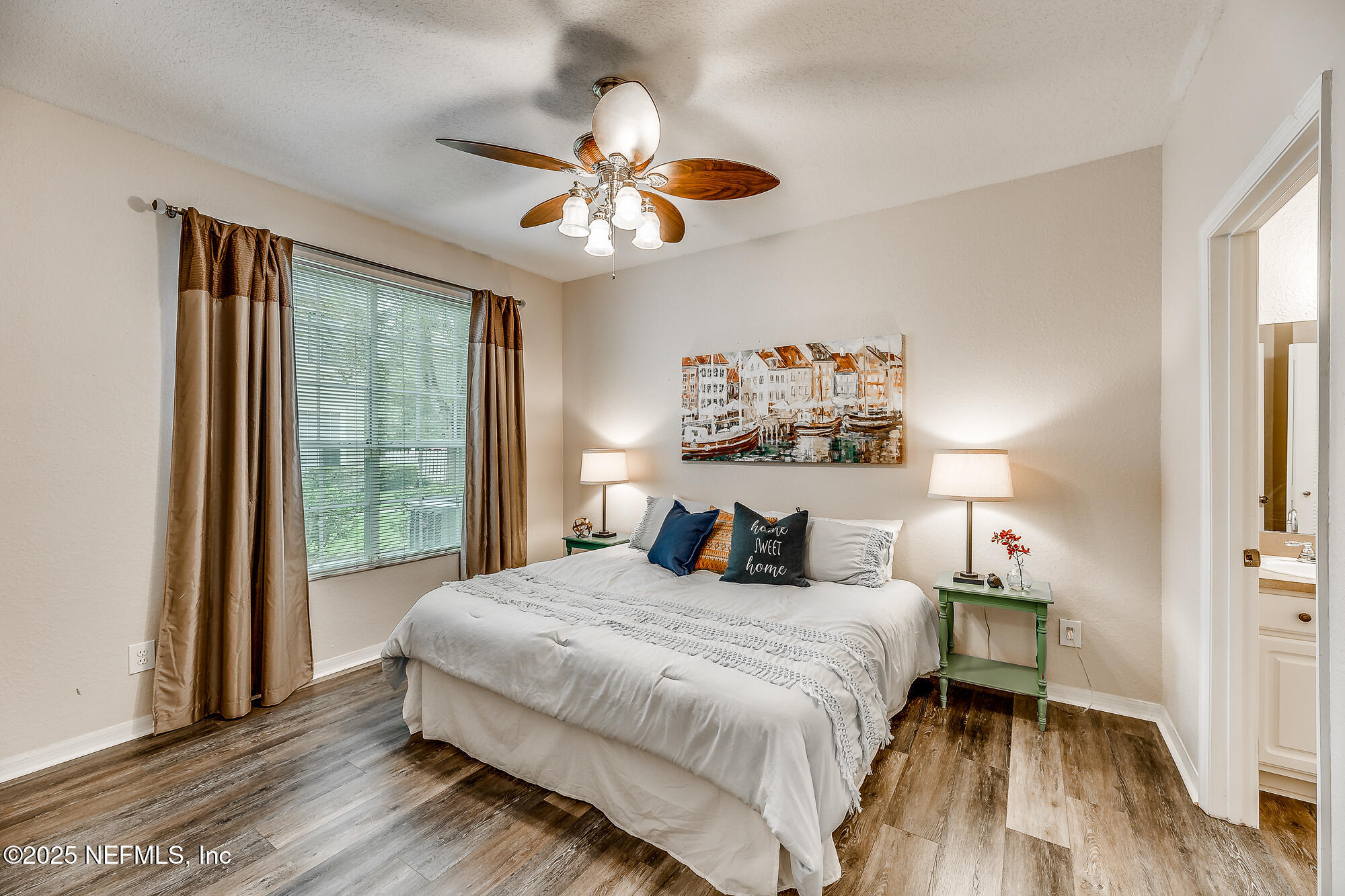 13700 RICHMOND PARK Drive N, 804