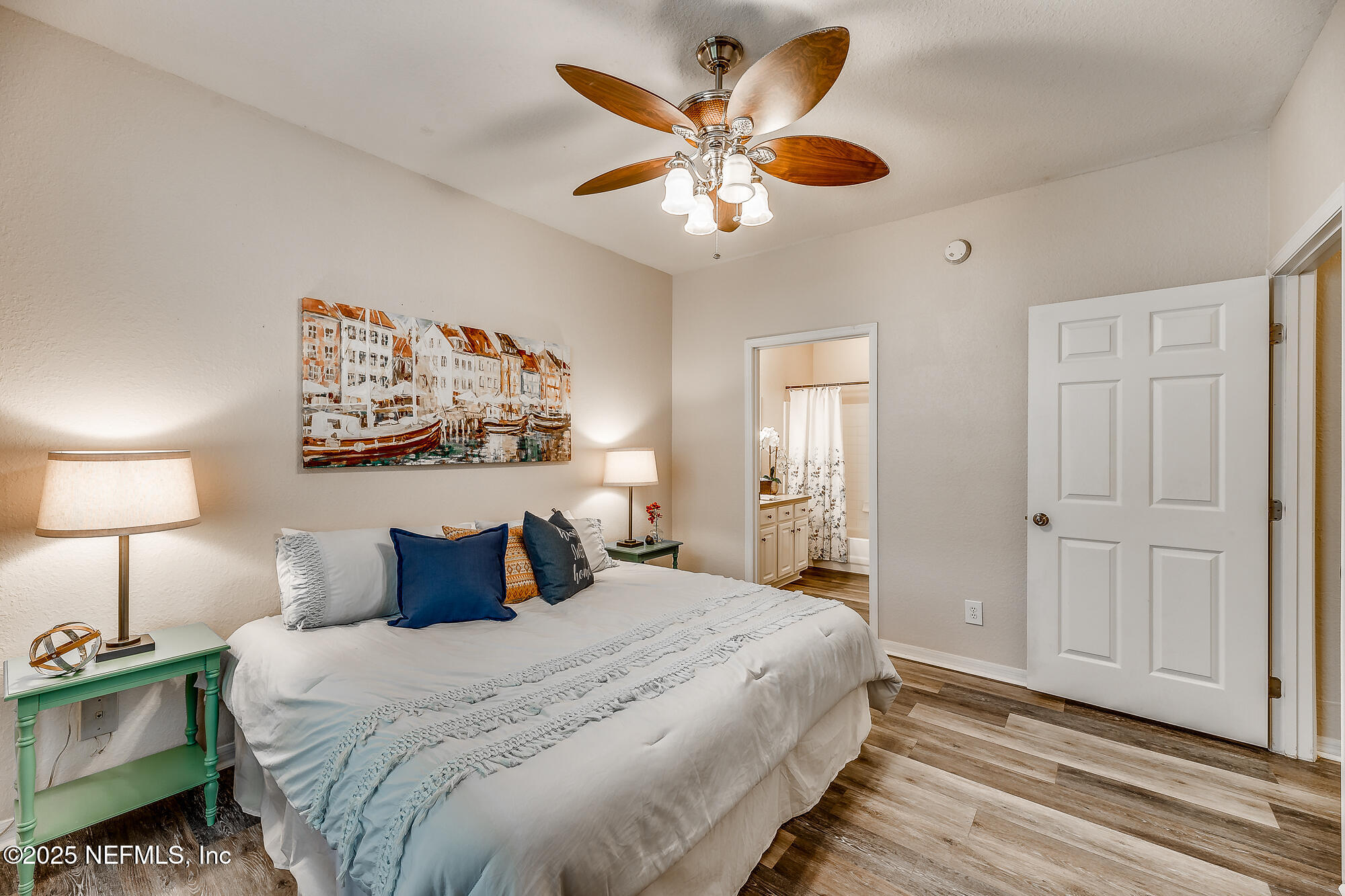 13700 RICHMOND PARK Drive N, 804