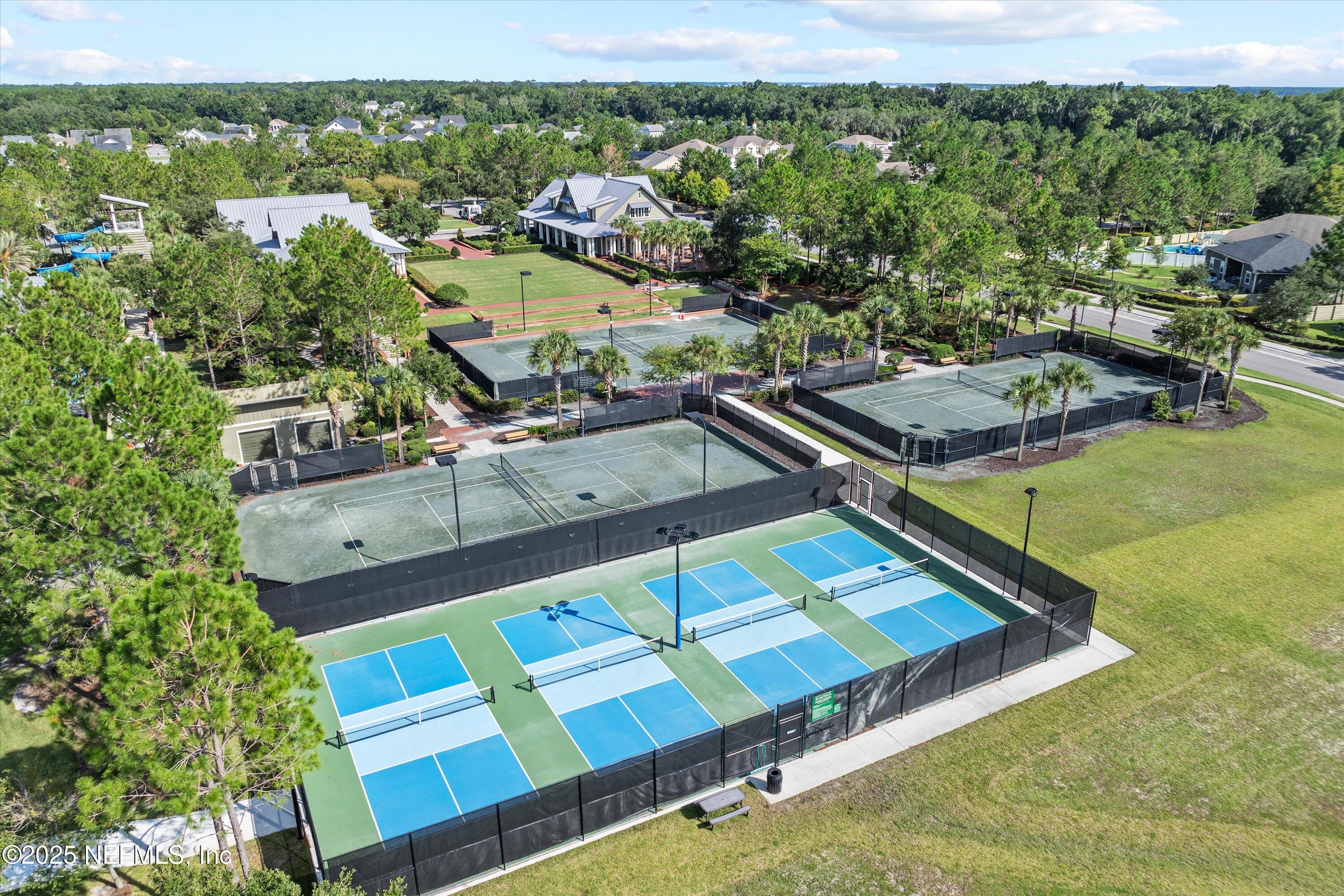 548 KENDALL CROSSING Drive, St. Johns