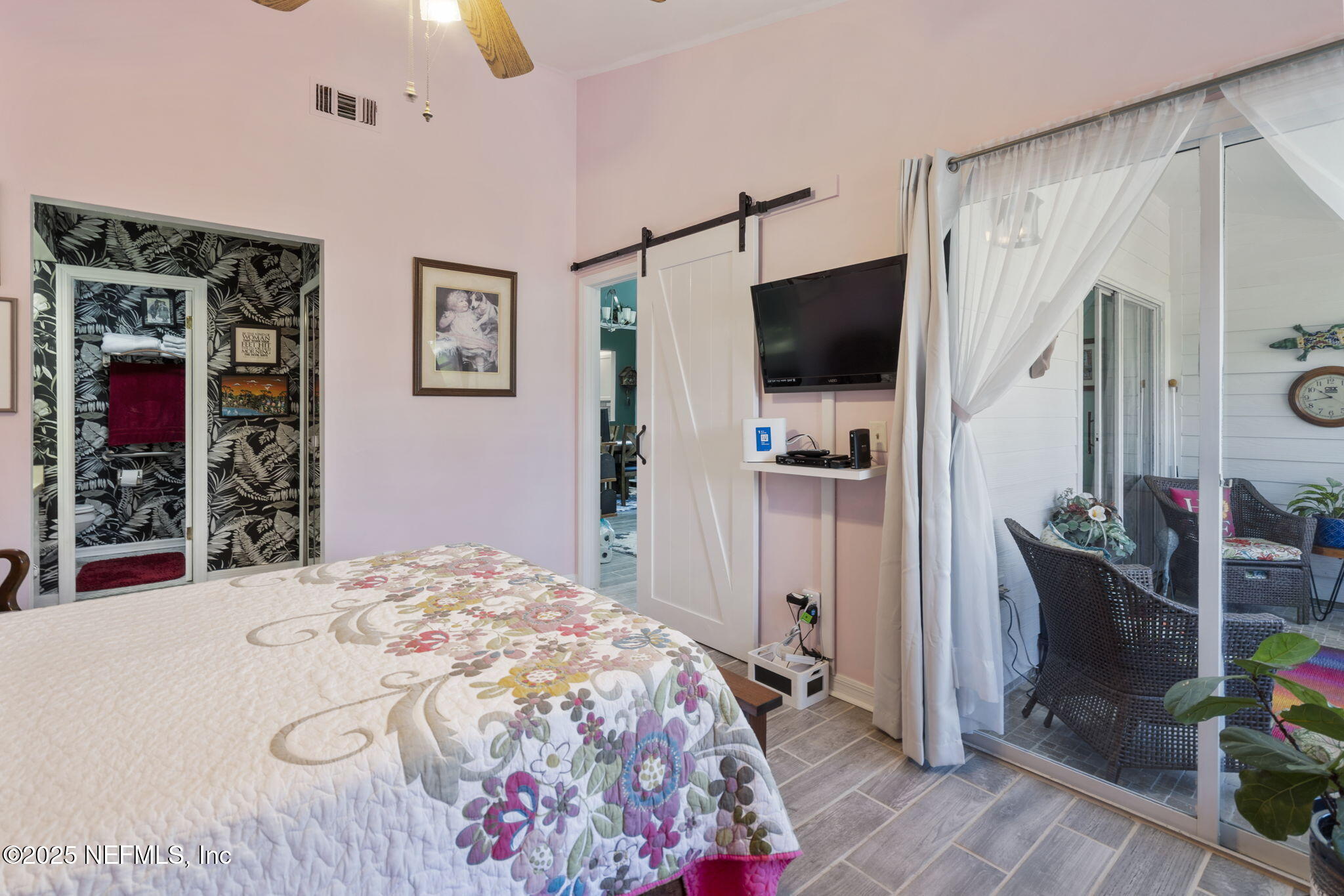 12001 MEADOWVIEW Drive S