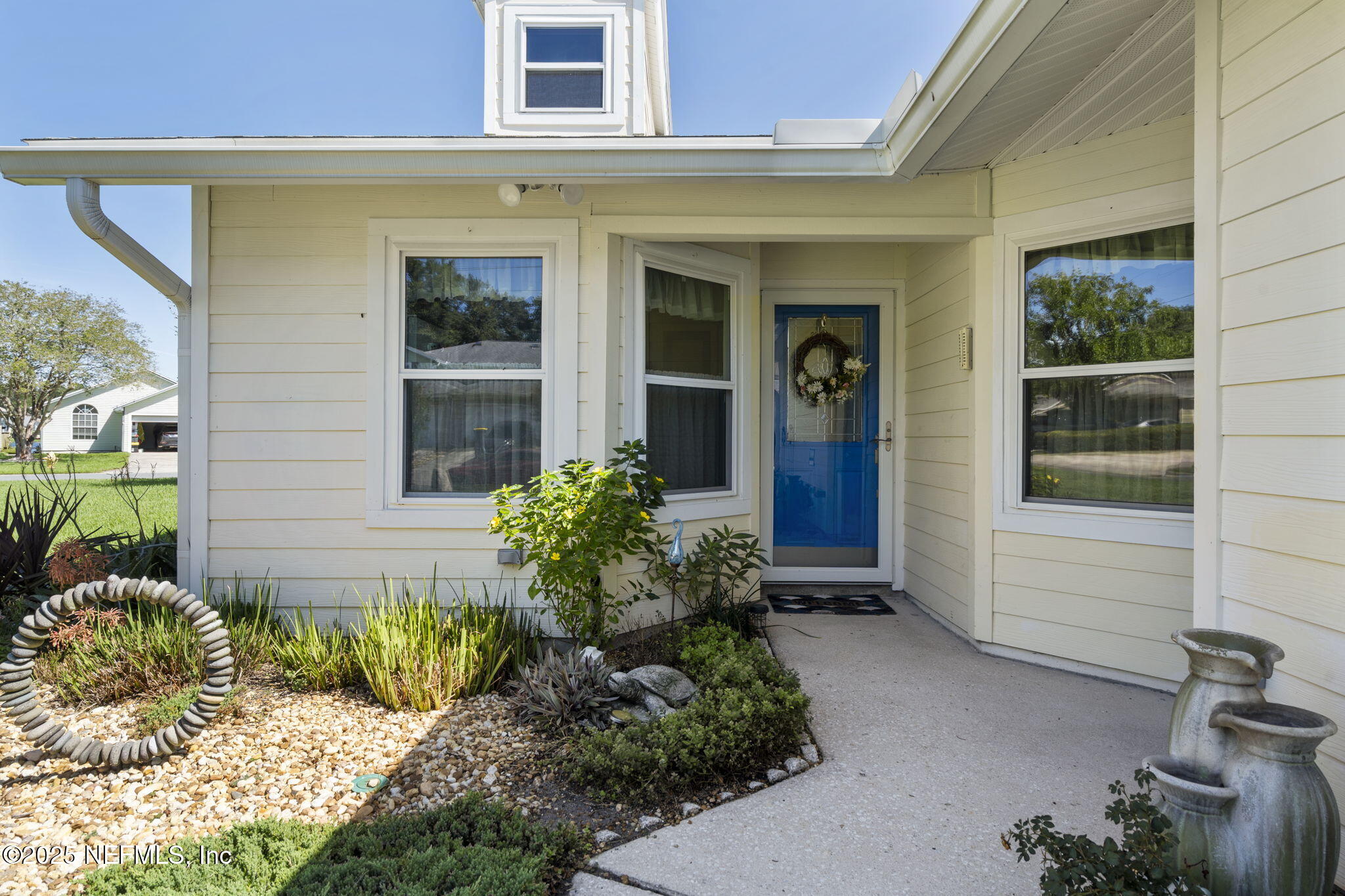 12001 MEADOWVIEW Drive S