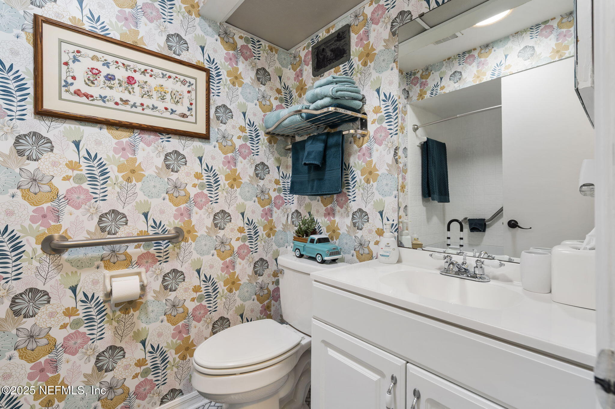 12001 MEADOWVIEW Drive S