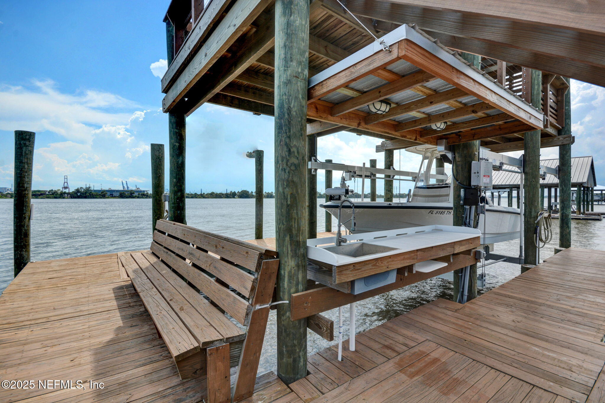 5924 HECKSCHER Drive