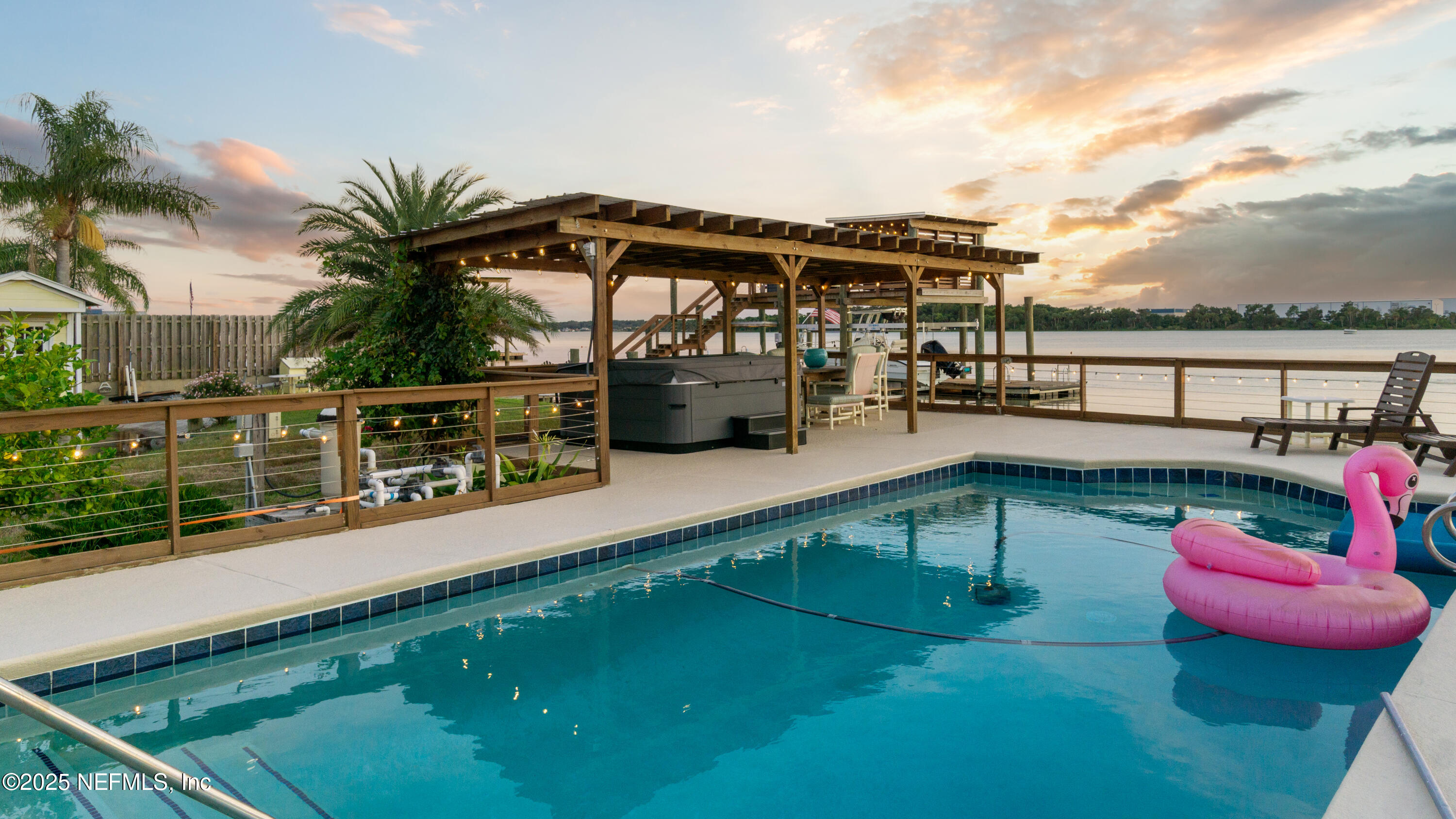 5924 HECKSCHER Drive