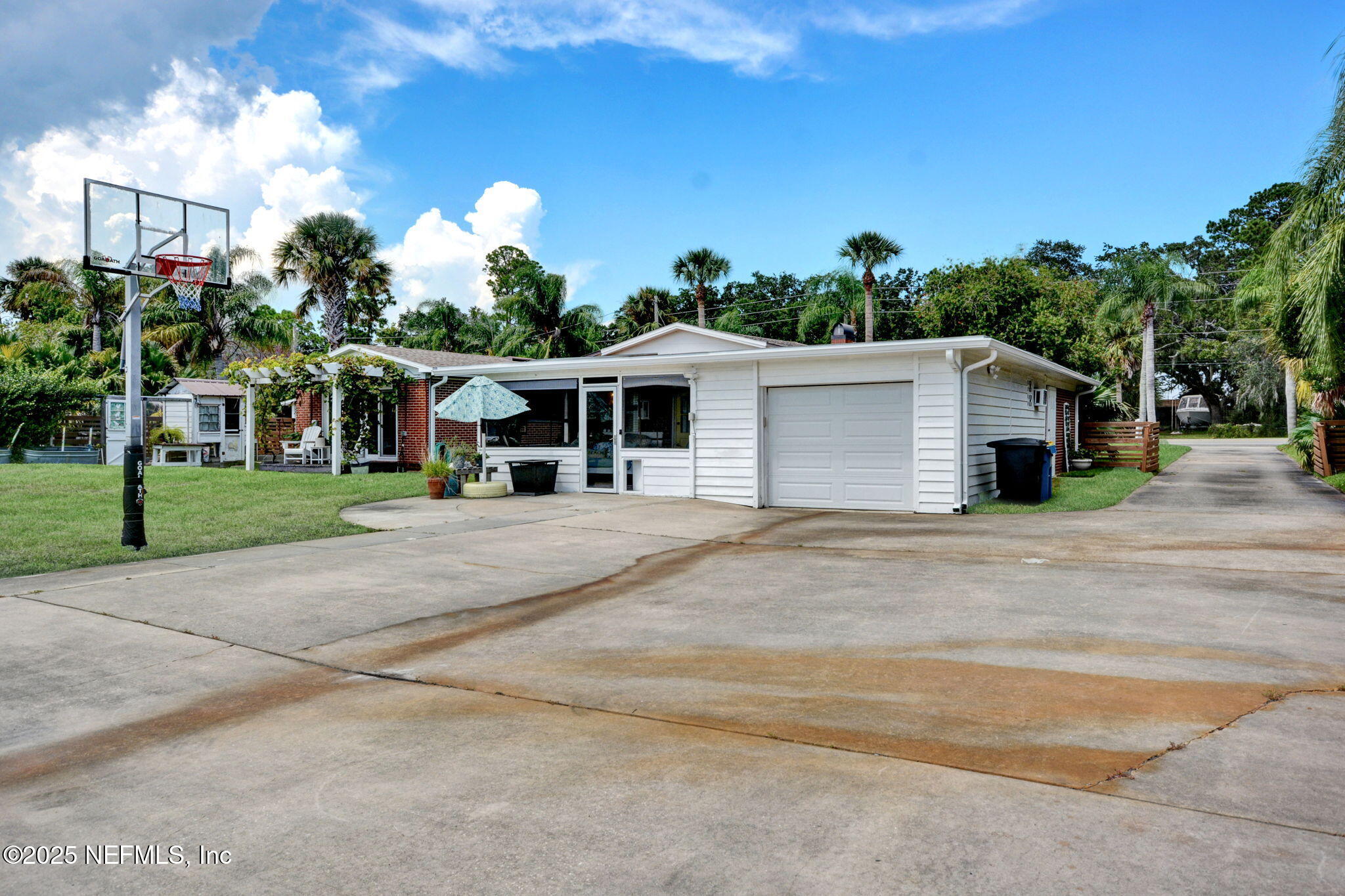 5924 HECKSCHER Drive