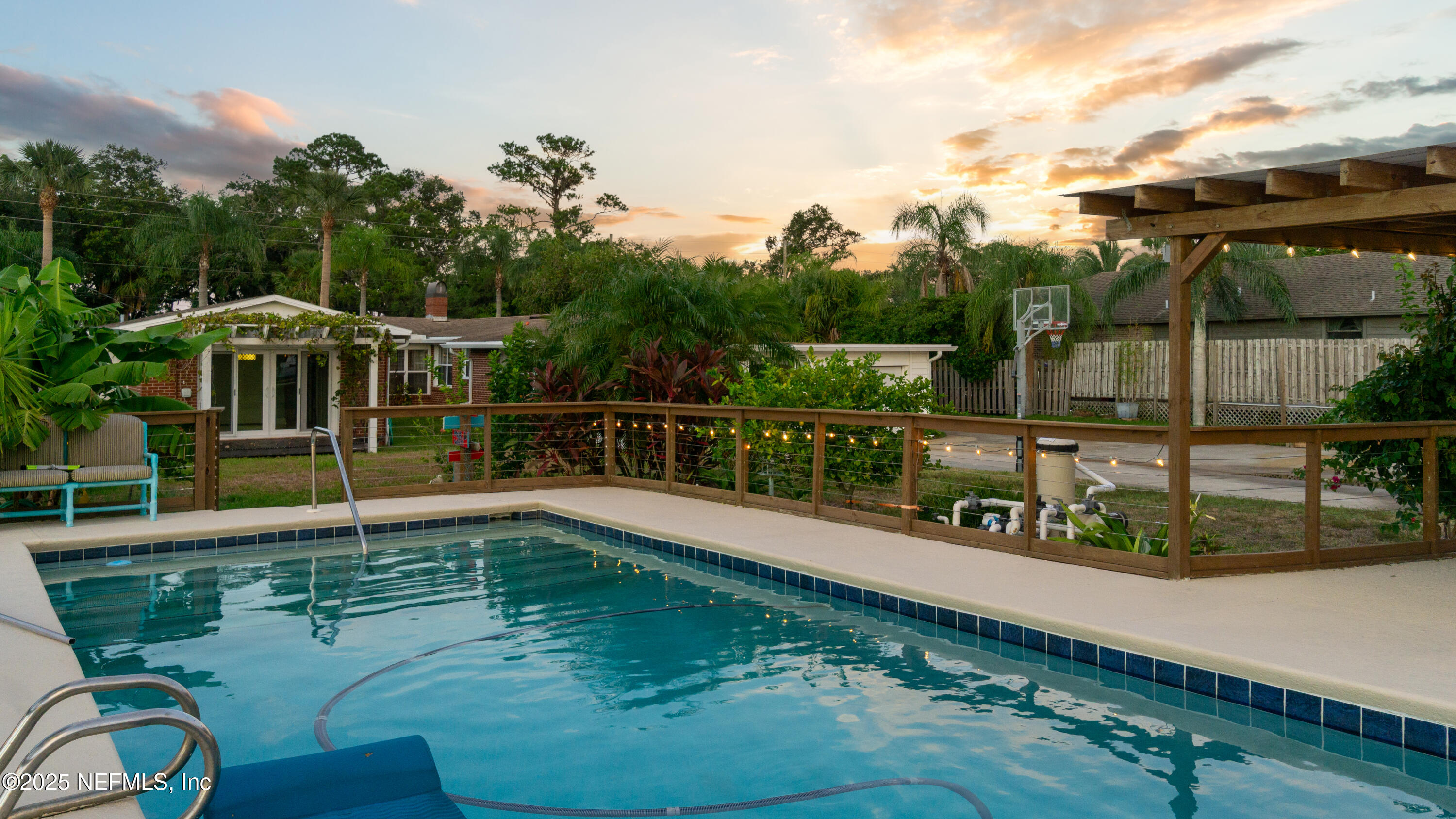 5924 HECKSCHER Drive