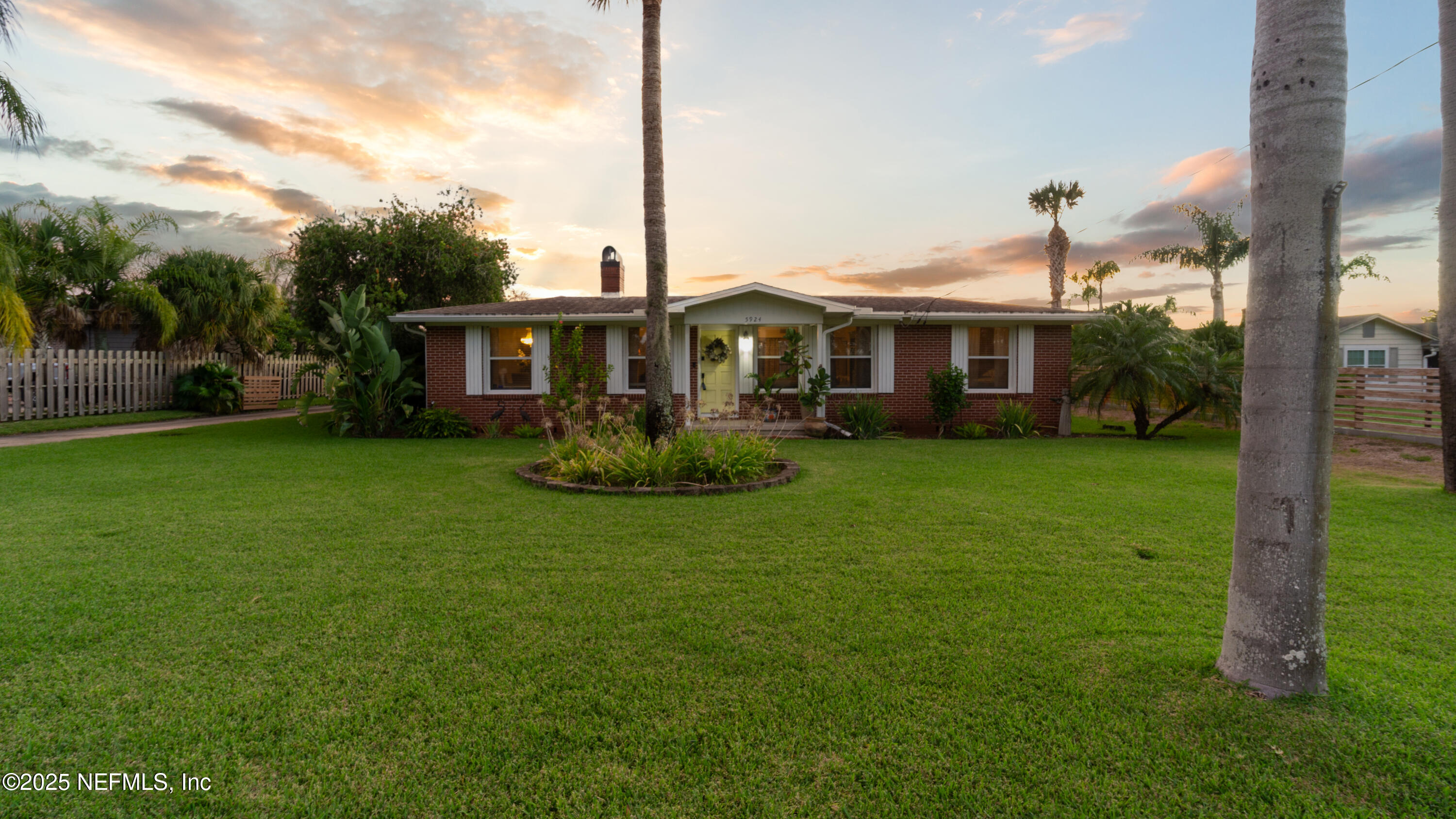 5924 HECKSCHER Drive