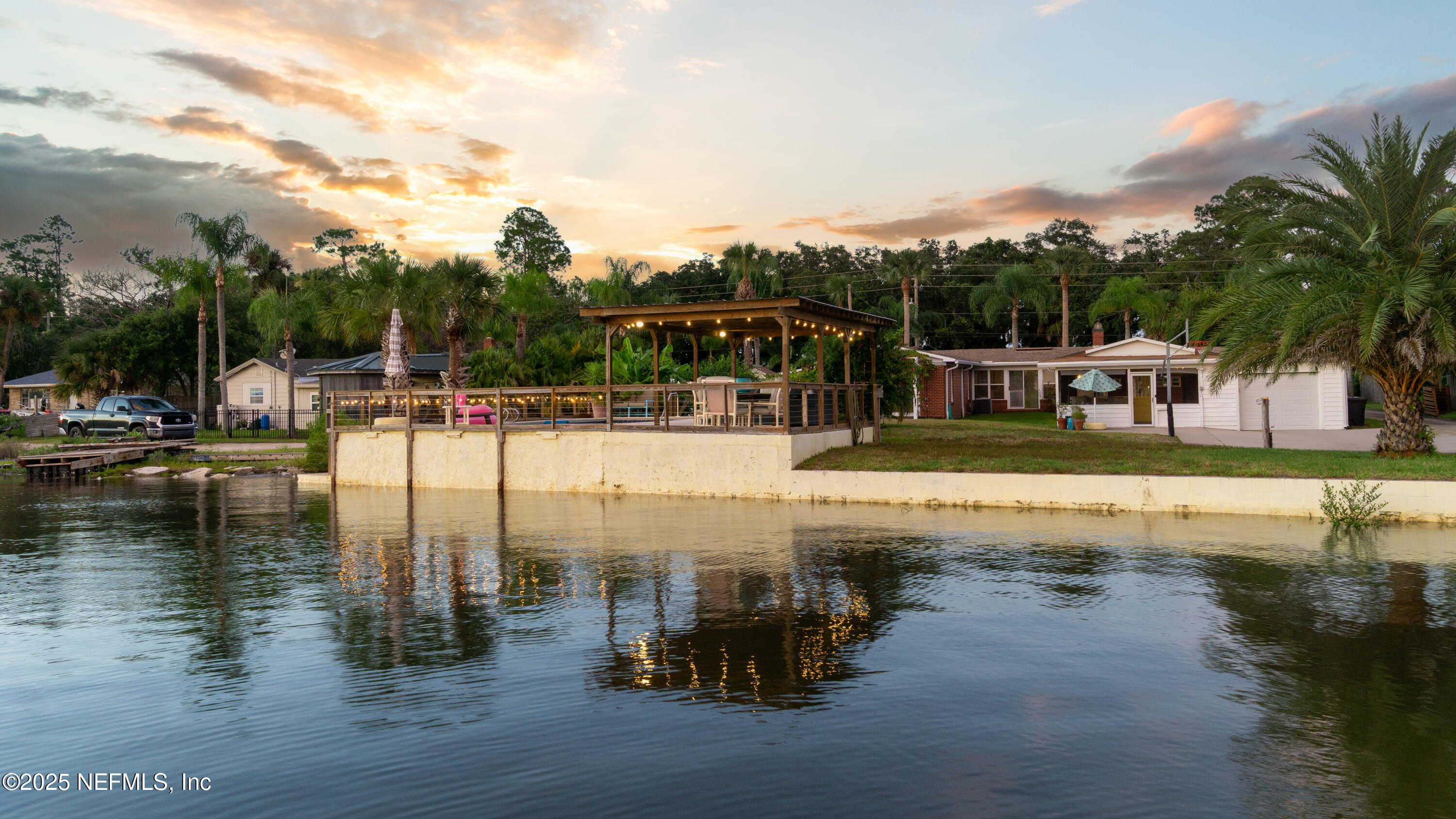 5924 HECKSCHER Drive