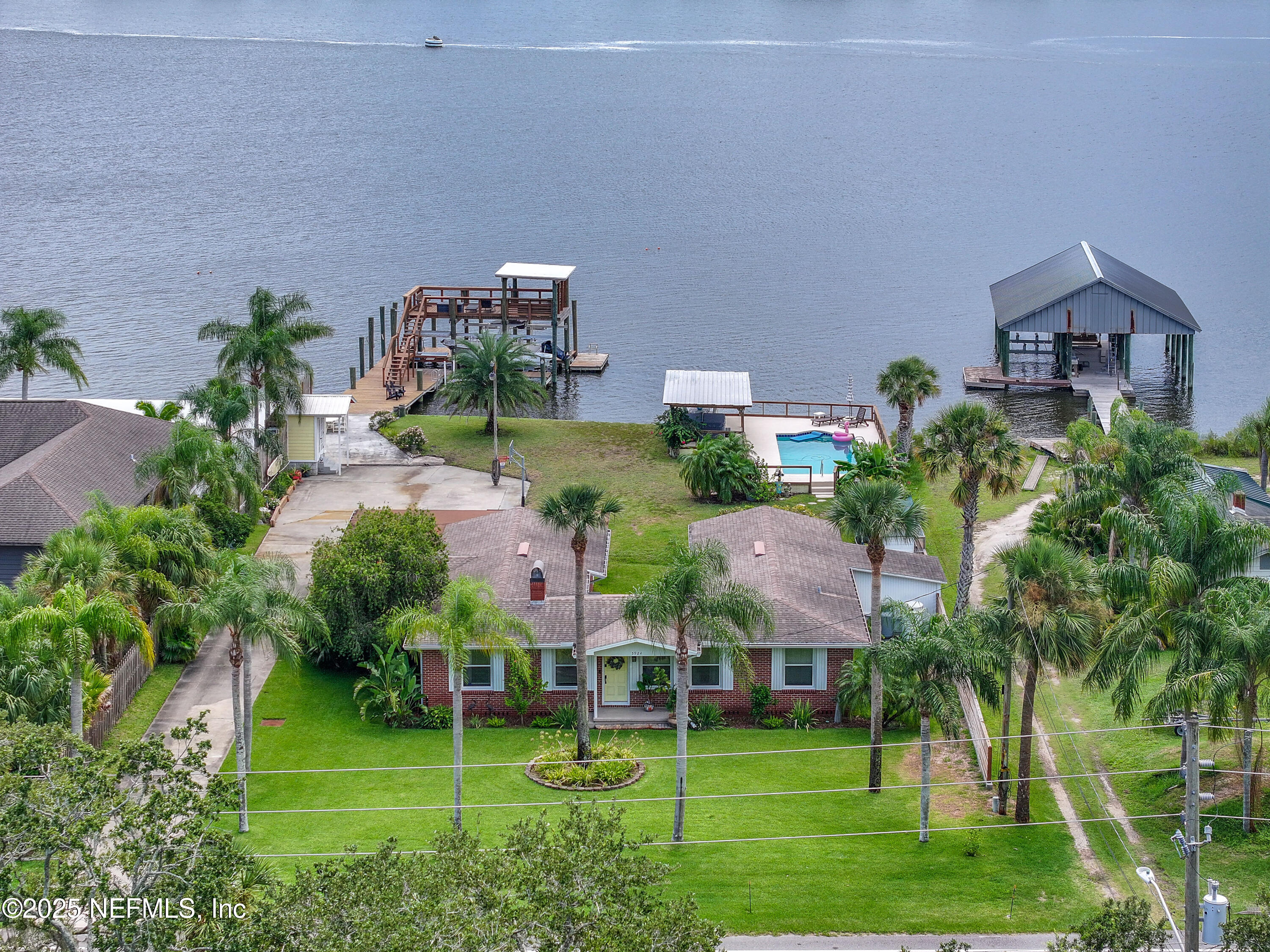 5924 HECKSCHER Drive