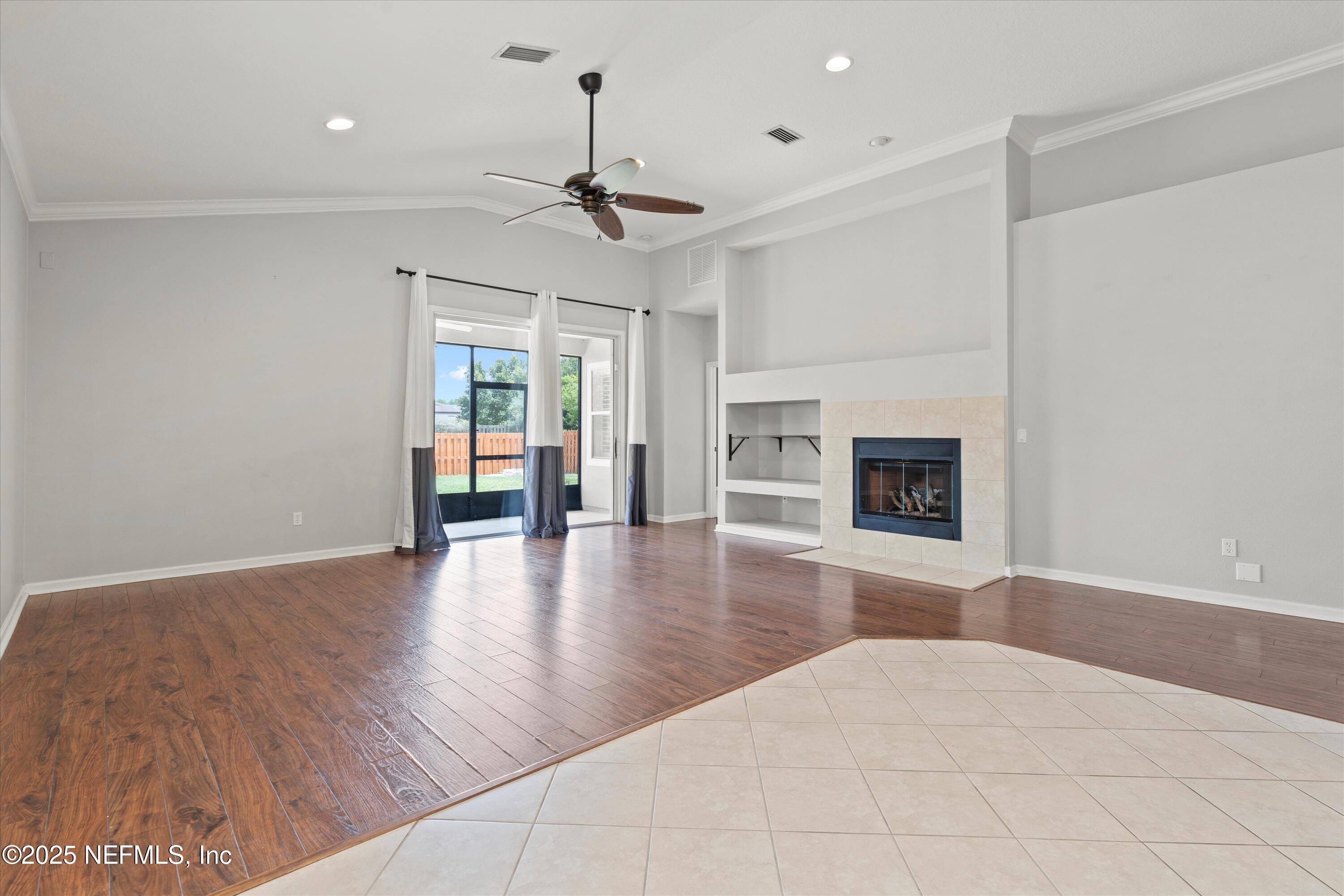 5985 WIND CAVE Lane
