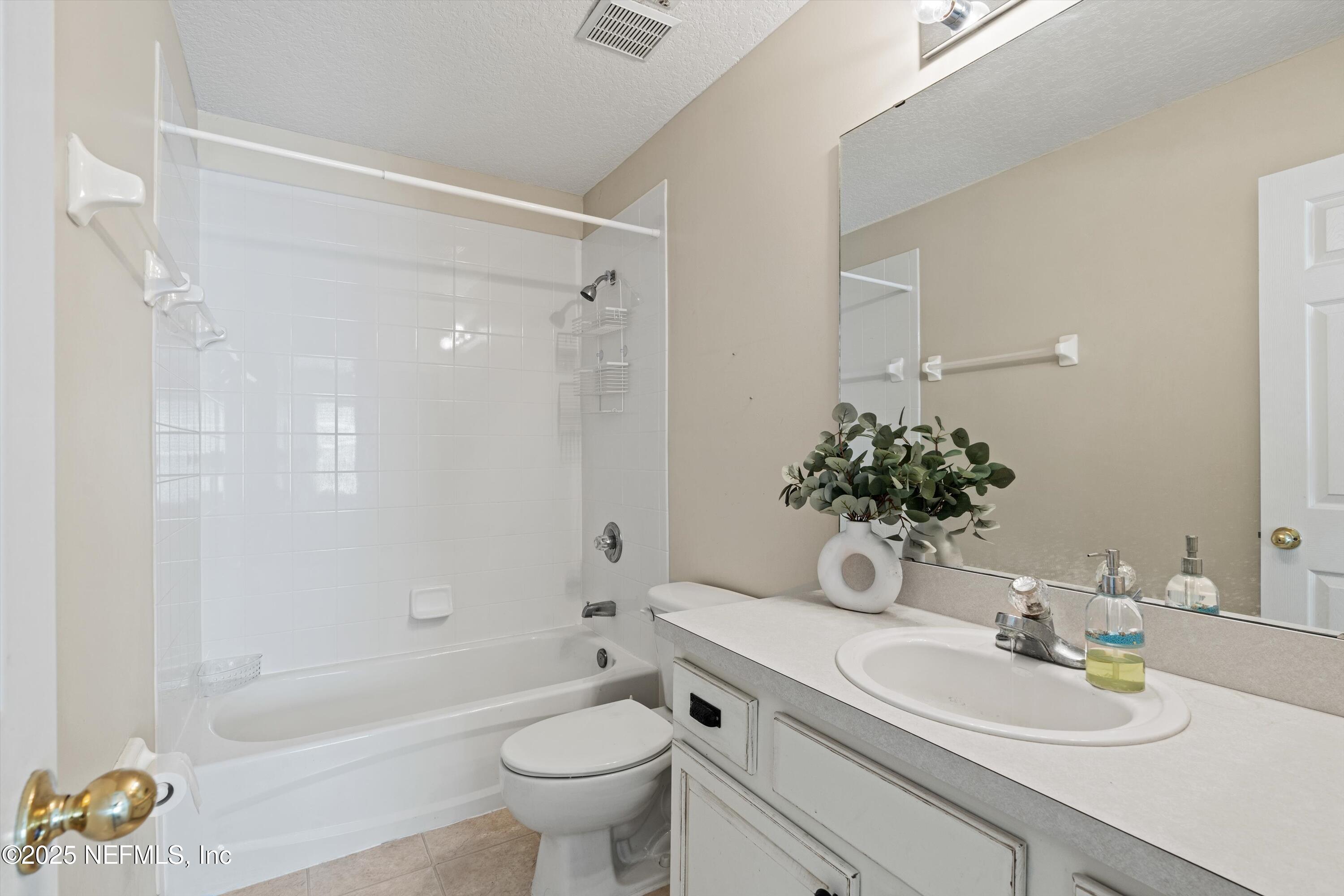 1532 SUMMERDOWN Way, St. Johns