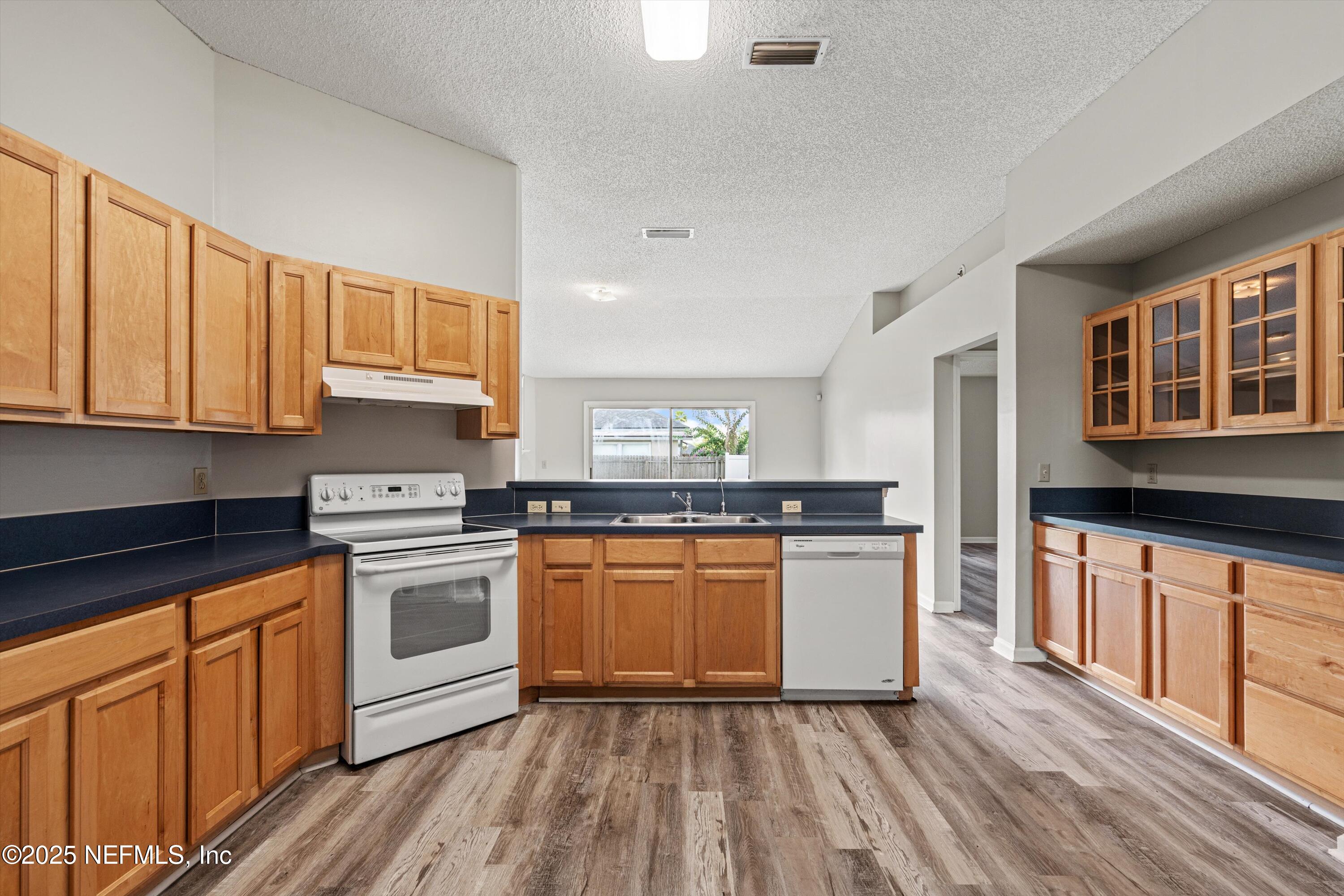 4053 SAVANNAH GLEN Boulevard