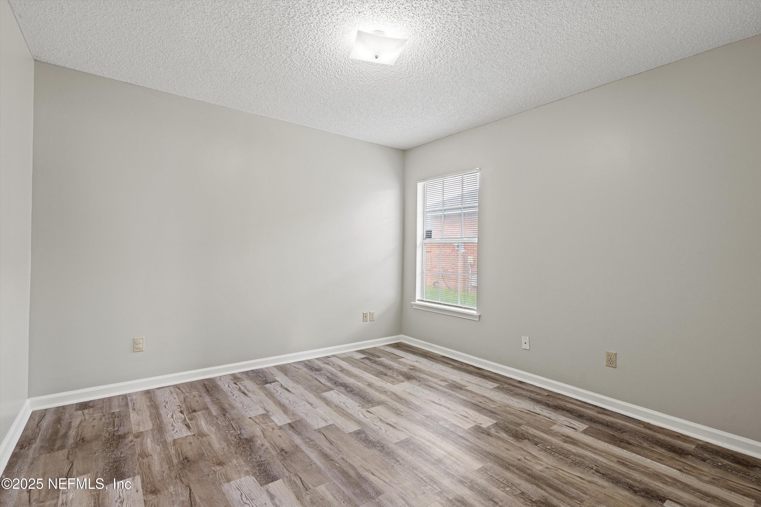 4053 SAVANNAH GLEN Boulevard