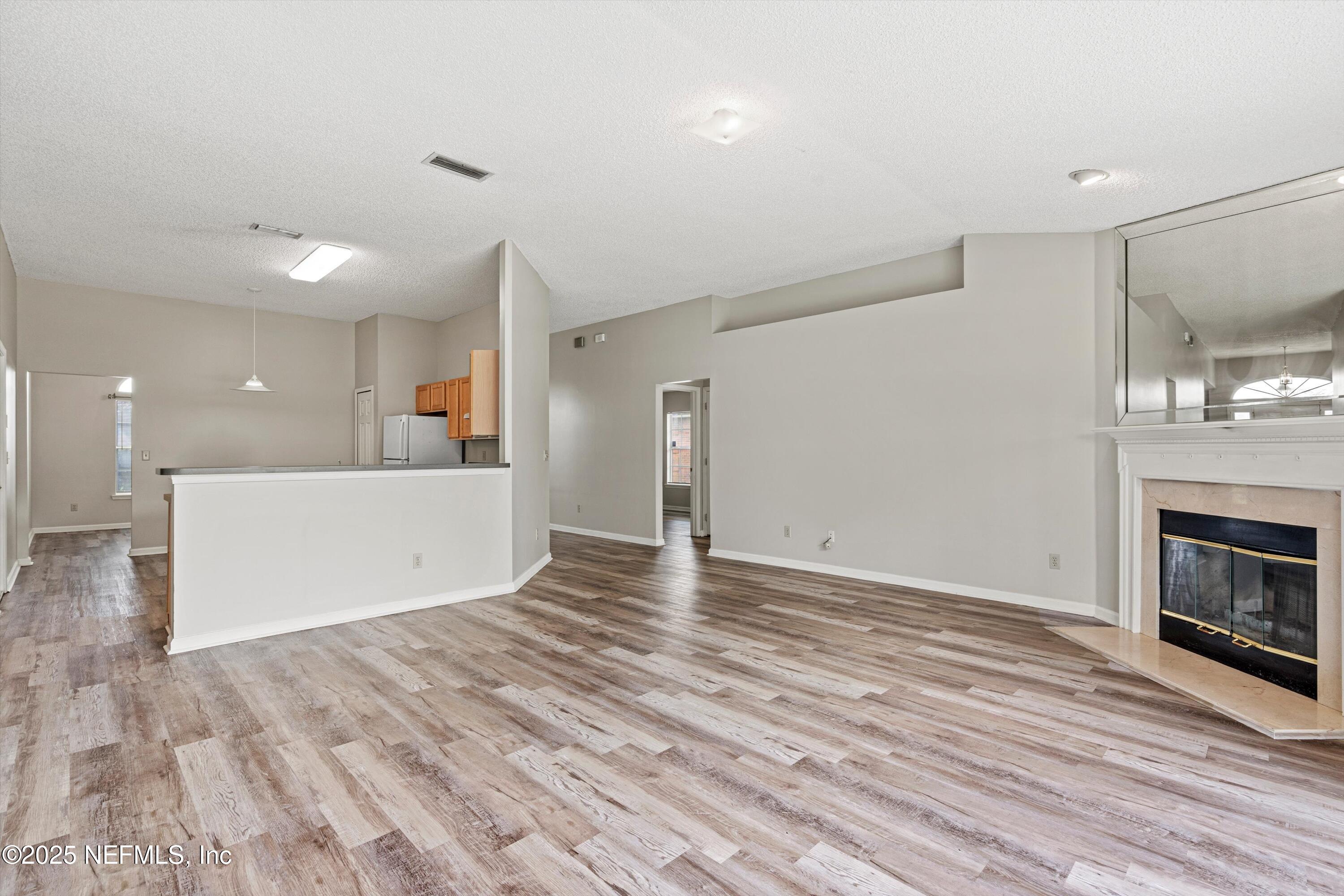 4053 SAVANNAH GLEN Boulevard