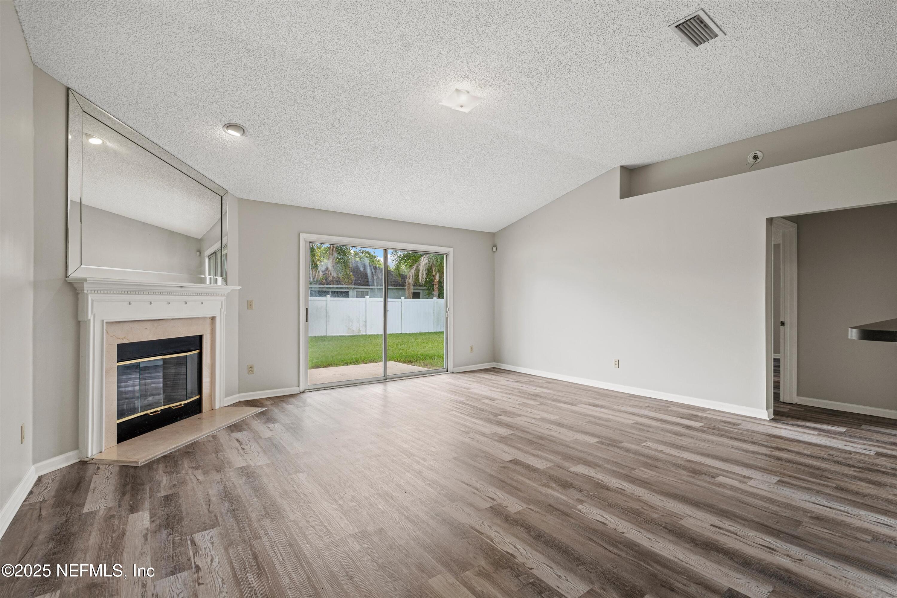 4053 SAVANNAH GLEN Boulevard