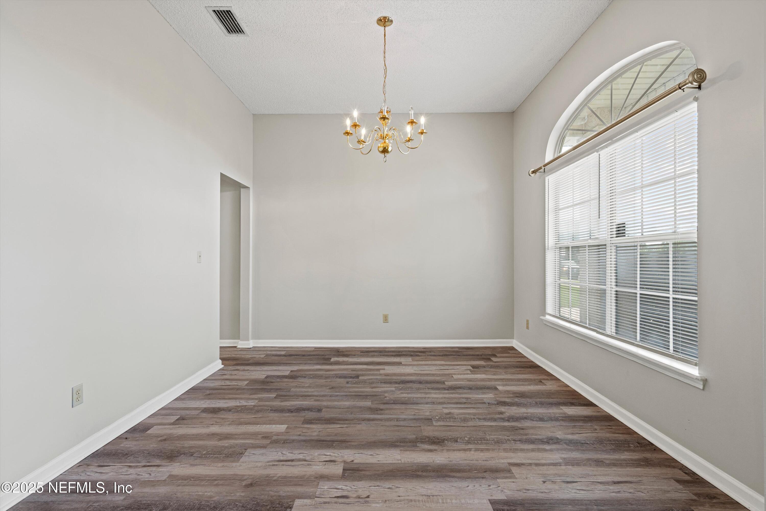 4053 SAVANNAH GLEN Boulevard