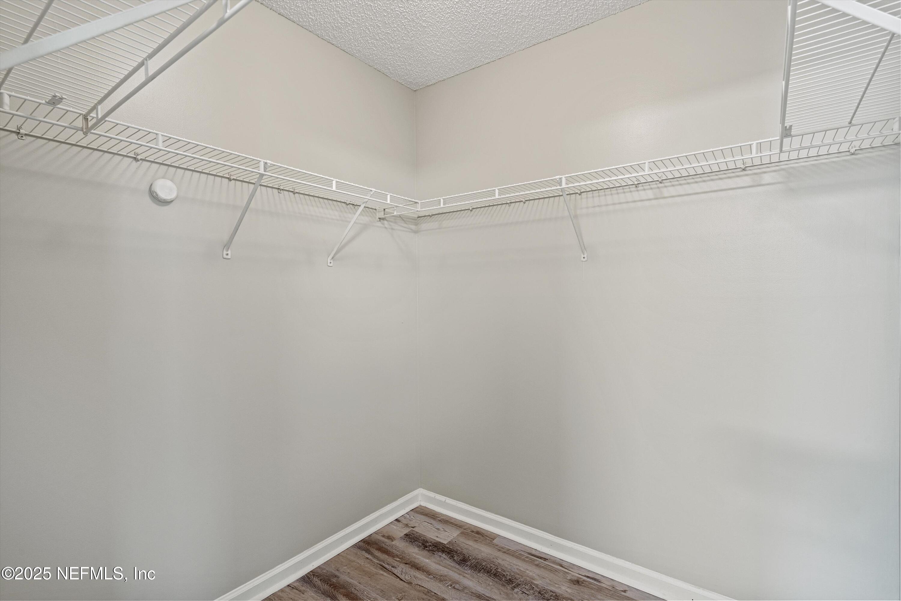 4053 SAVANNAH GLEN Boulevard