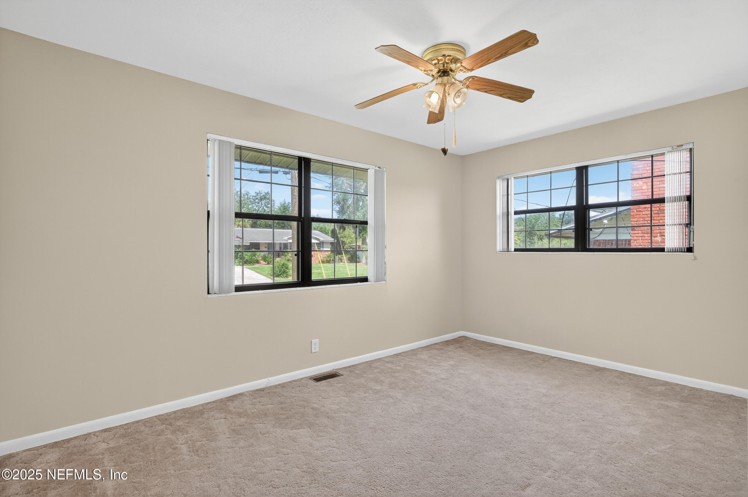 1619 MT VERNON Drive