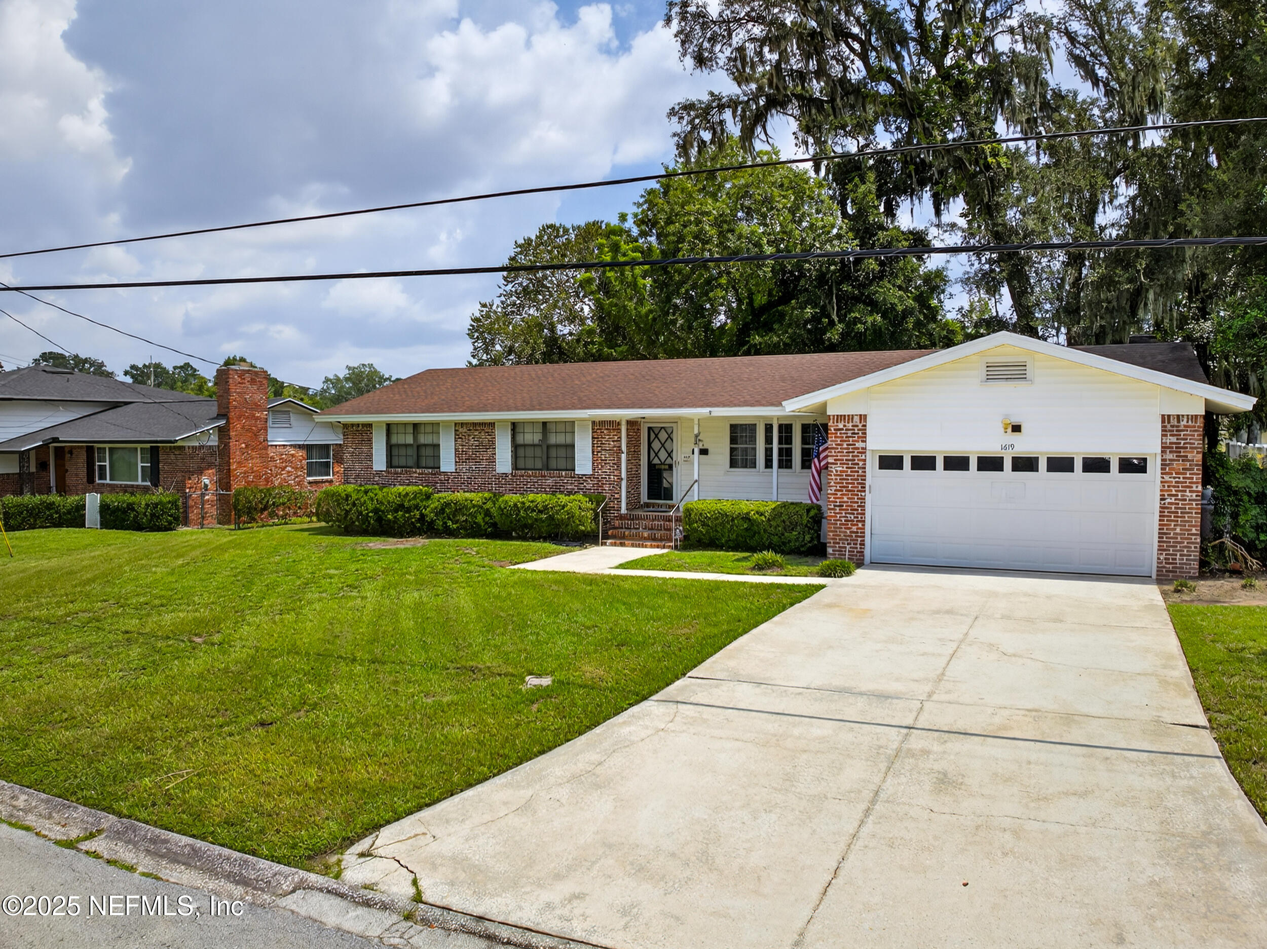 1619 MT VERNON Drive