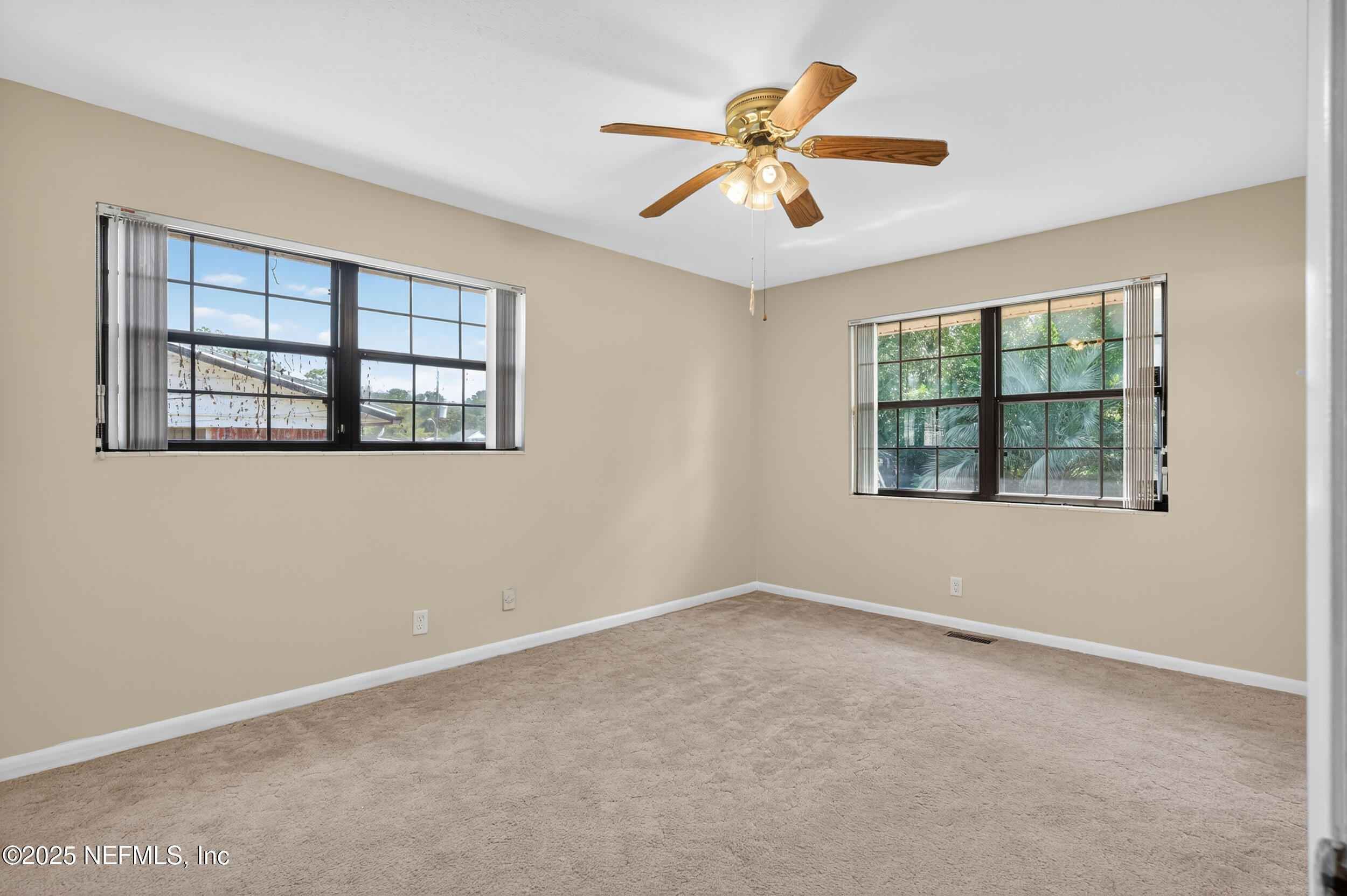 1619 MT VERNON Drive