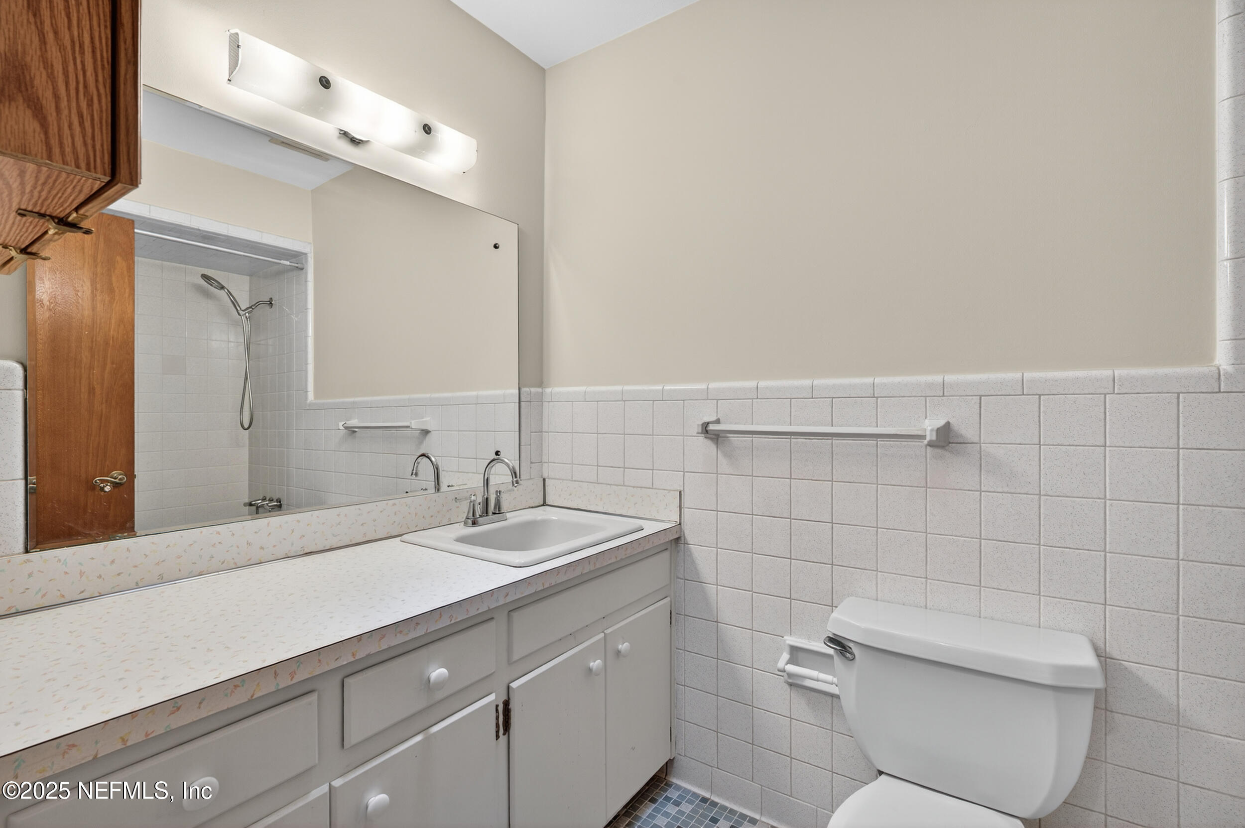 1619 MT VERNON Drive