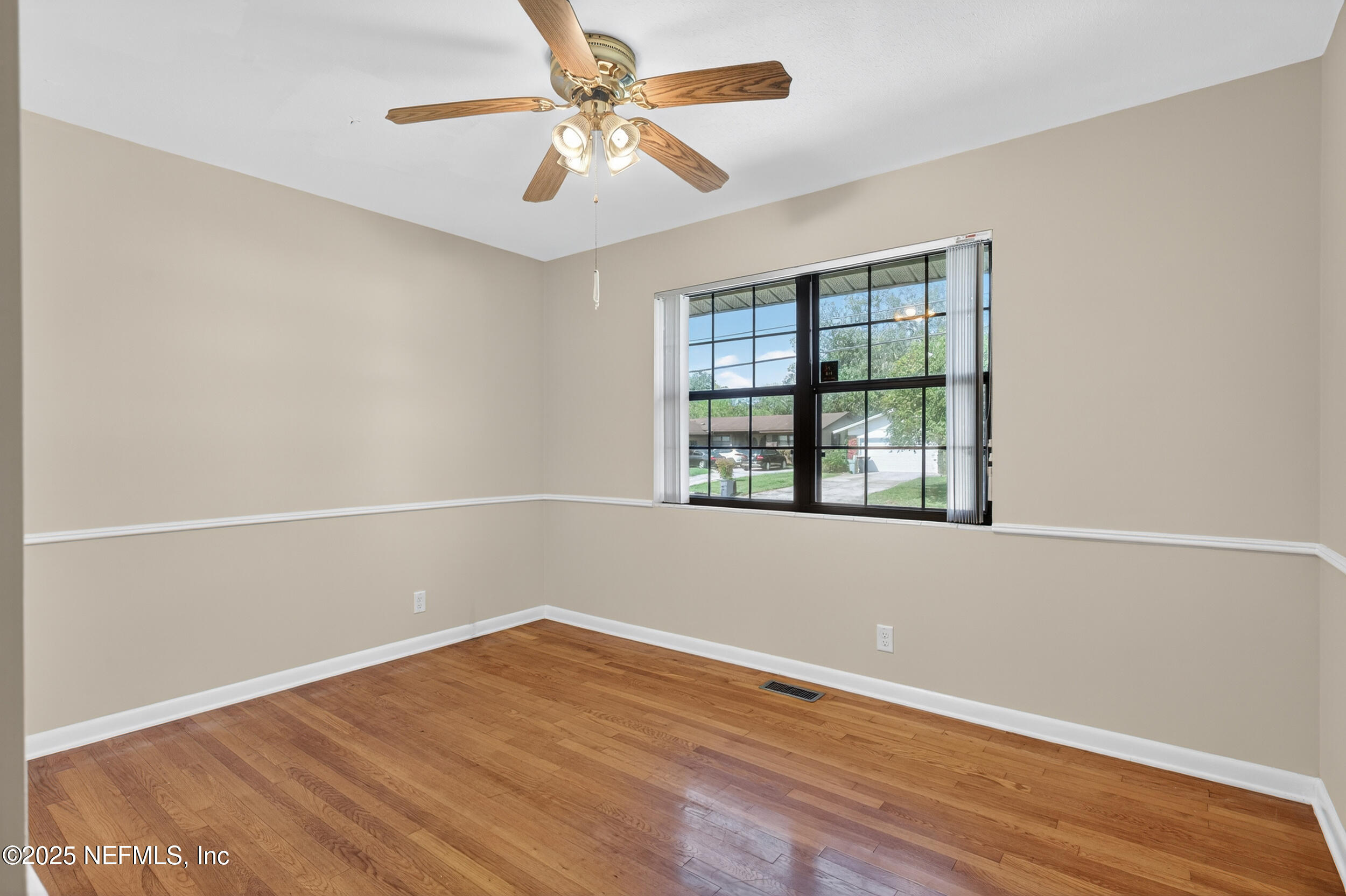 1619 MT VERNON Drive