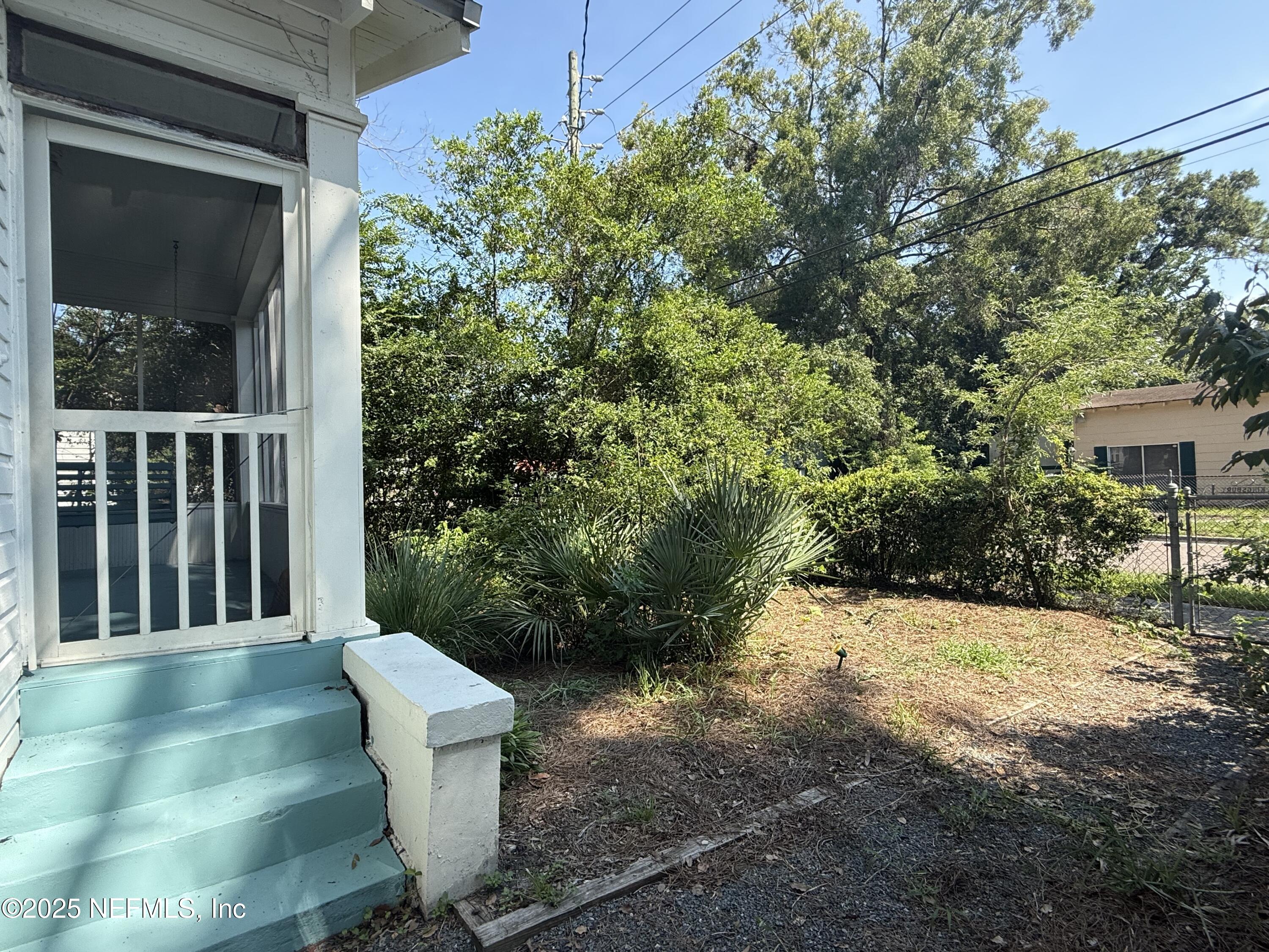 4713 KINGSBURY Street