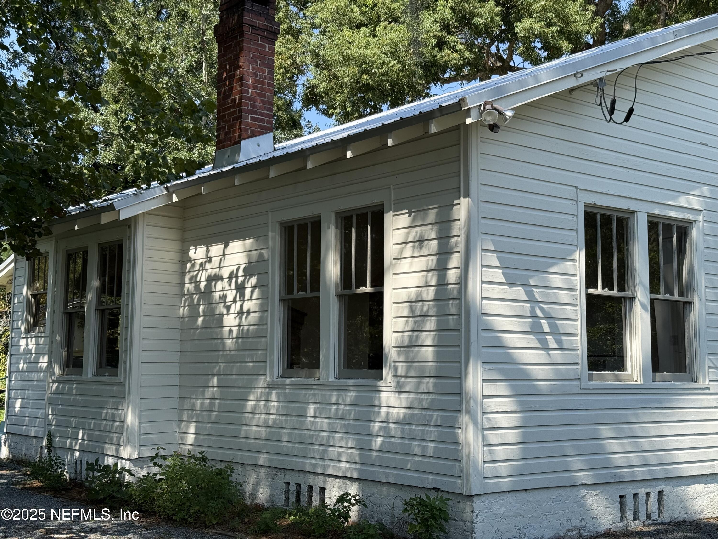 4713 KINGSBURY Street