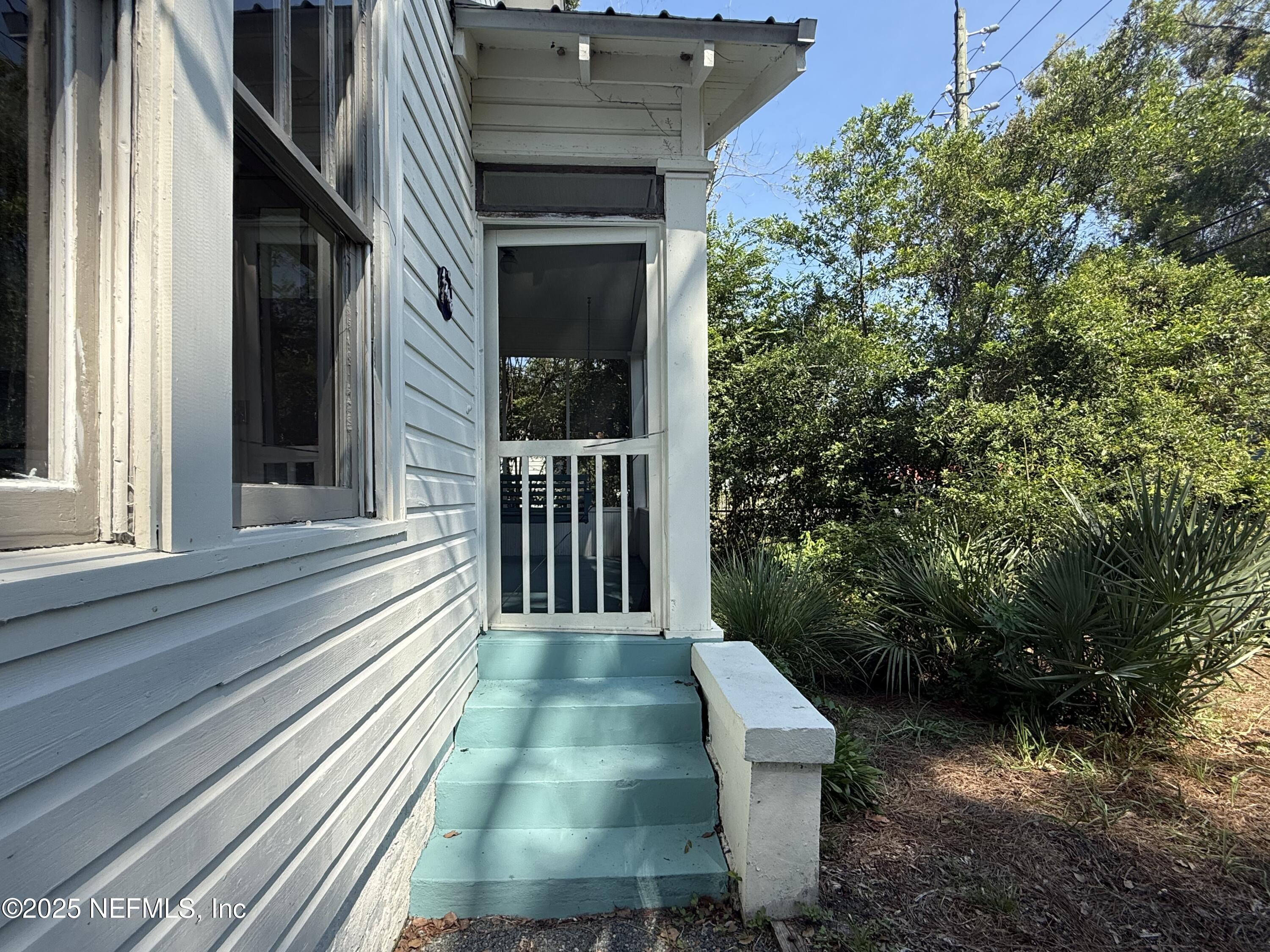 4713 KINGSBURY Street