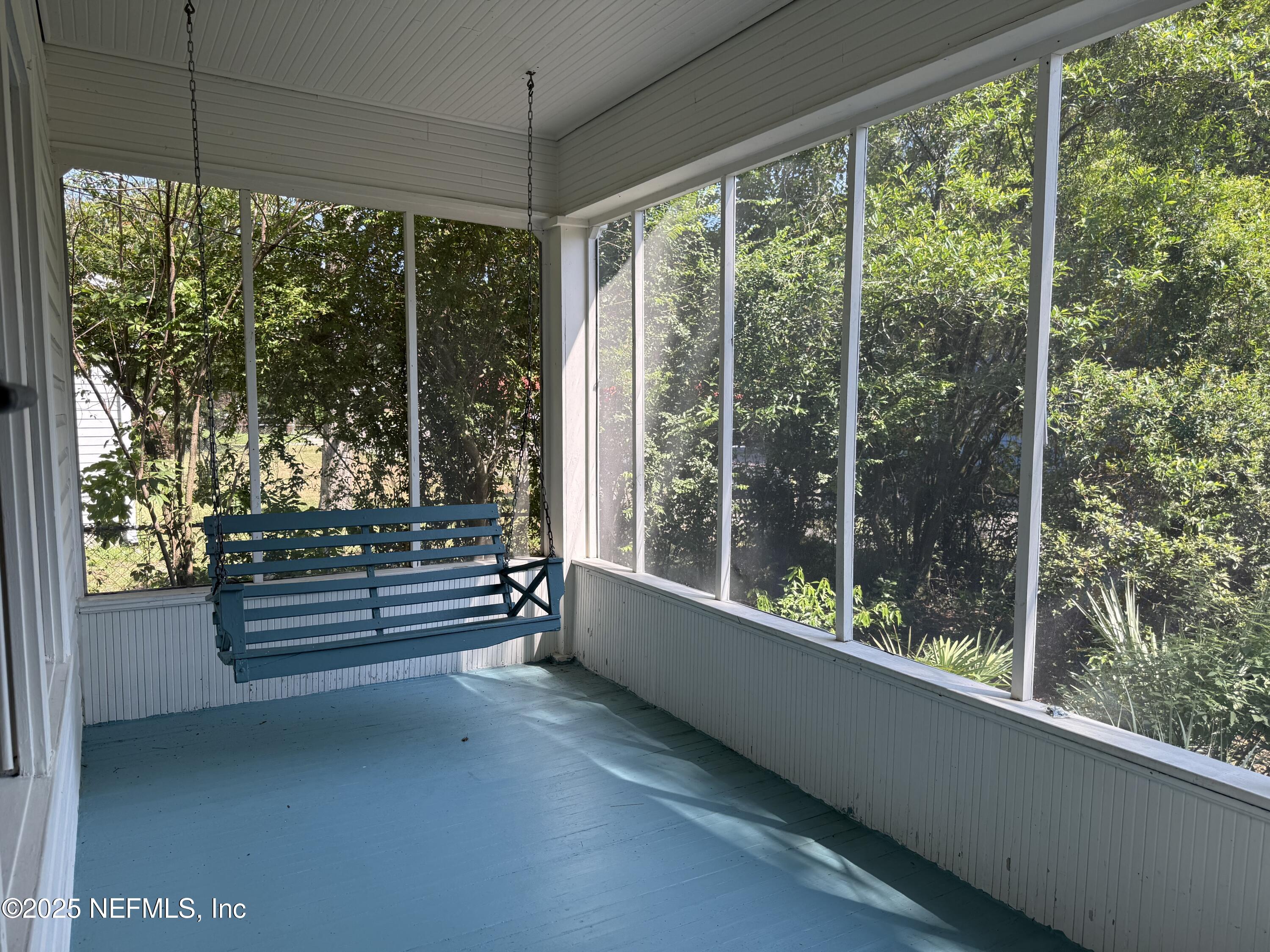 4713 KINGSBURY Street