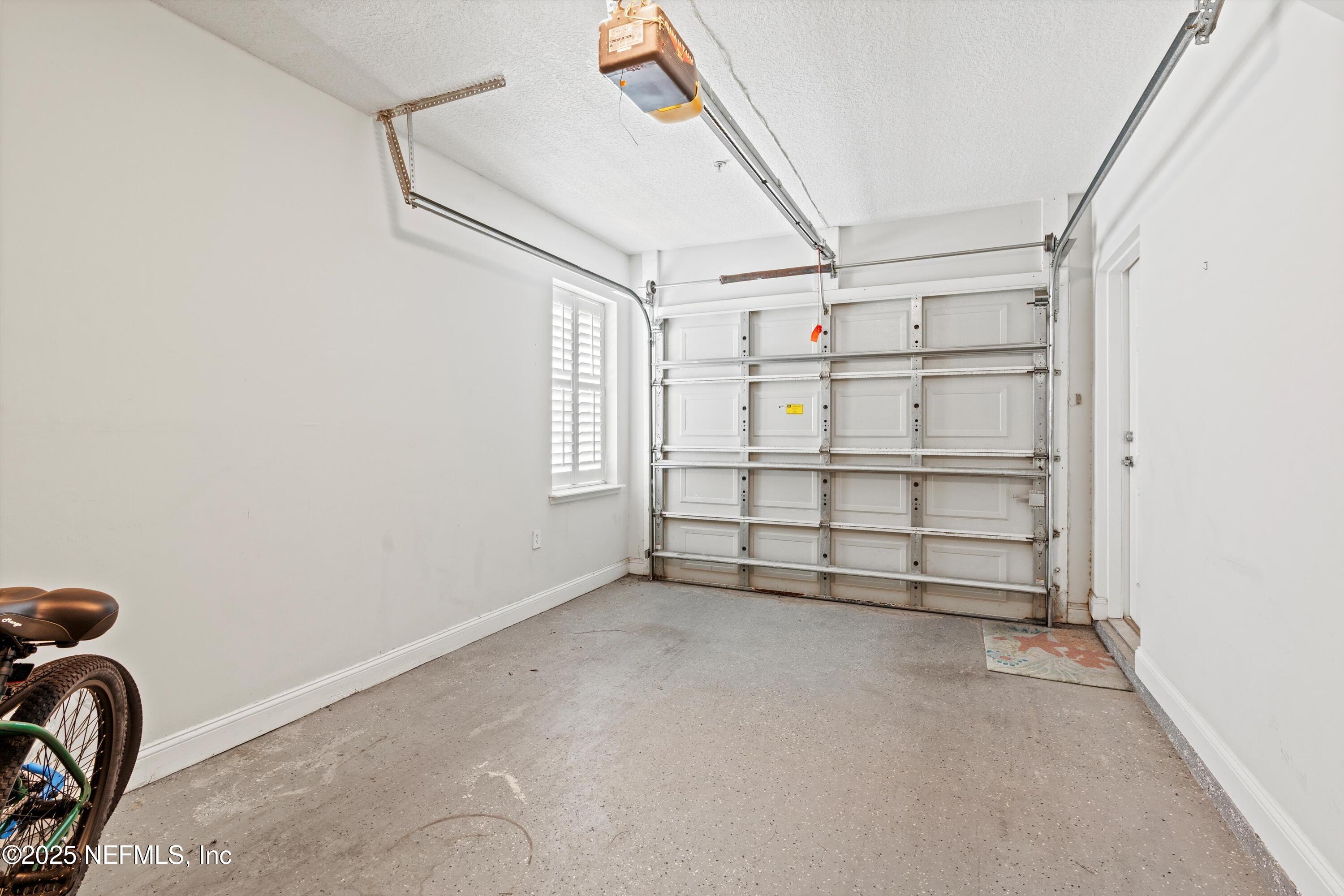 922 1ST Street, 102
