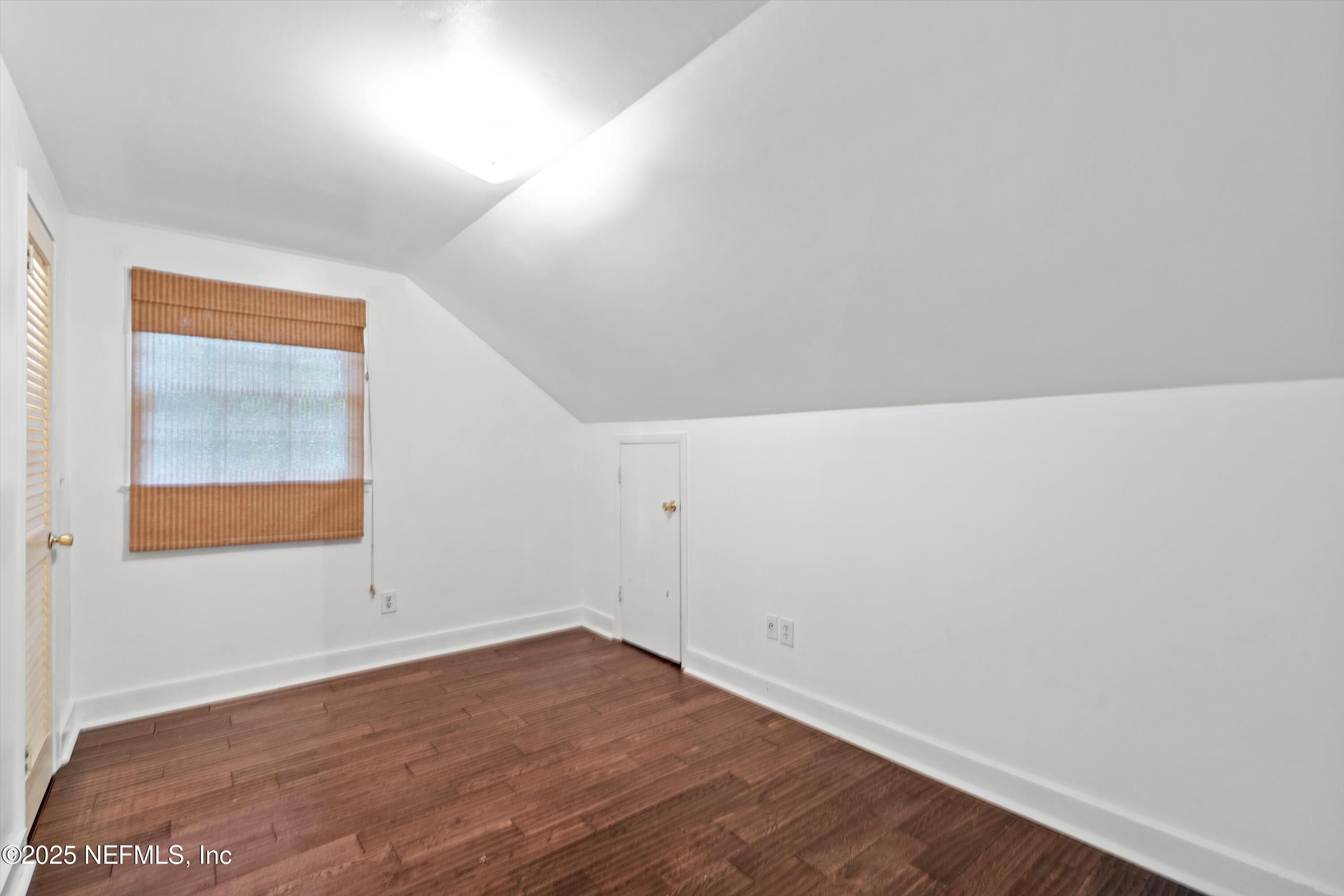 2226 LAUREL GROVE Lane