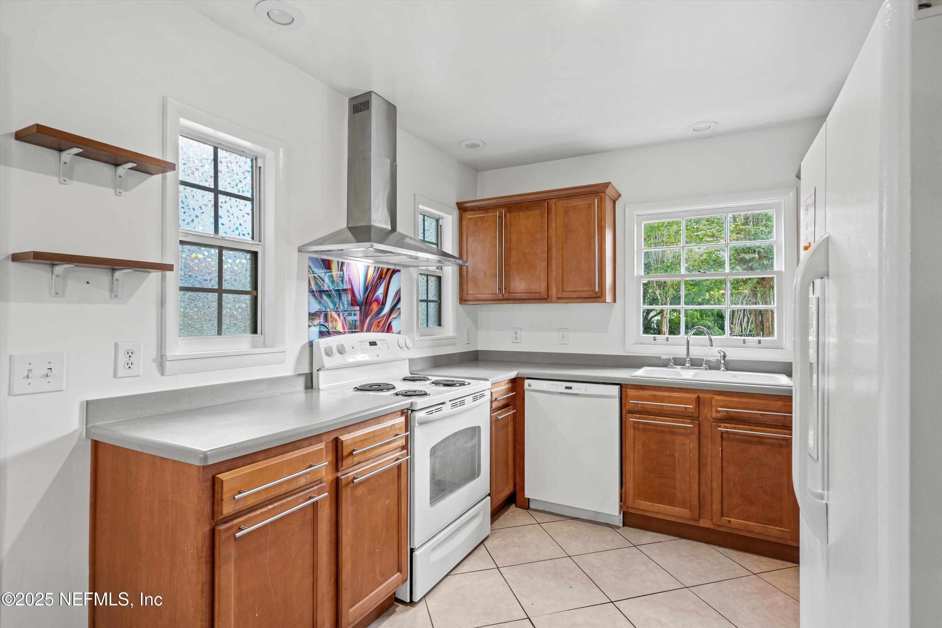 2226 LAUREL GROVE Lane