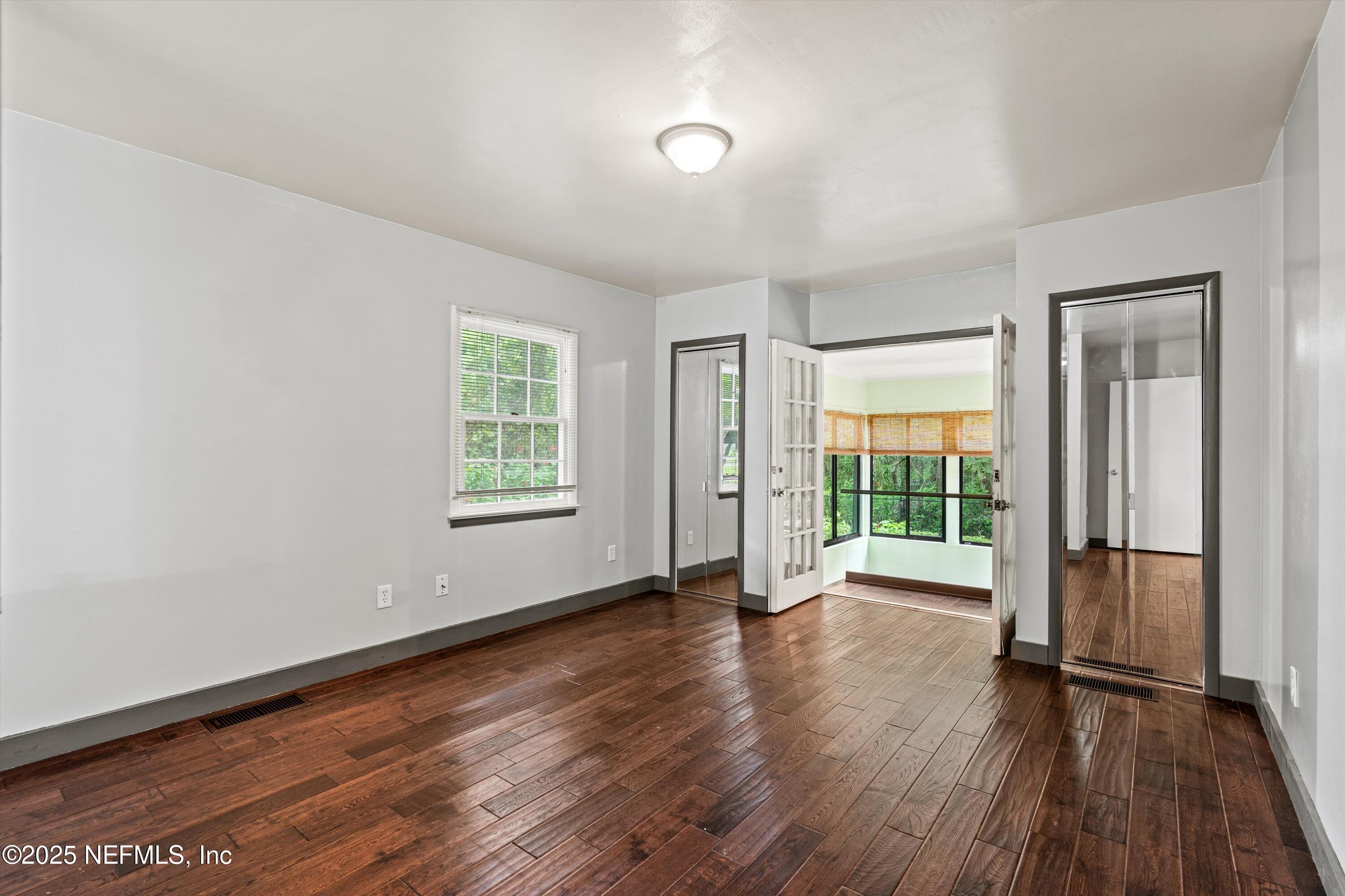 2226 LAUREL GROVE Lane