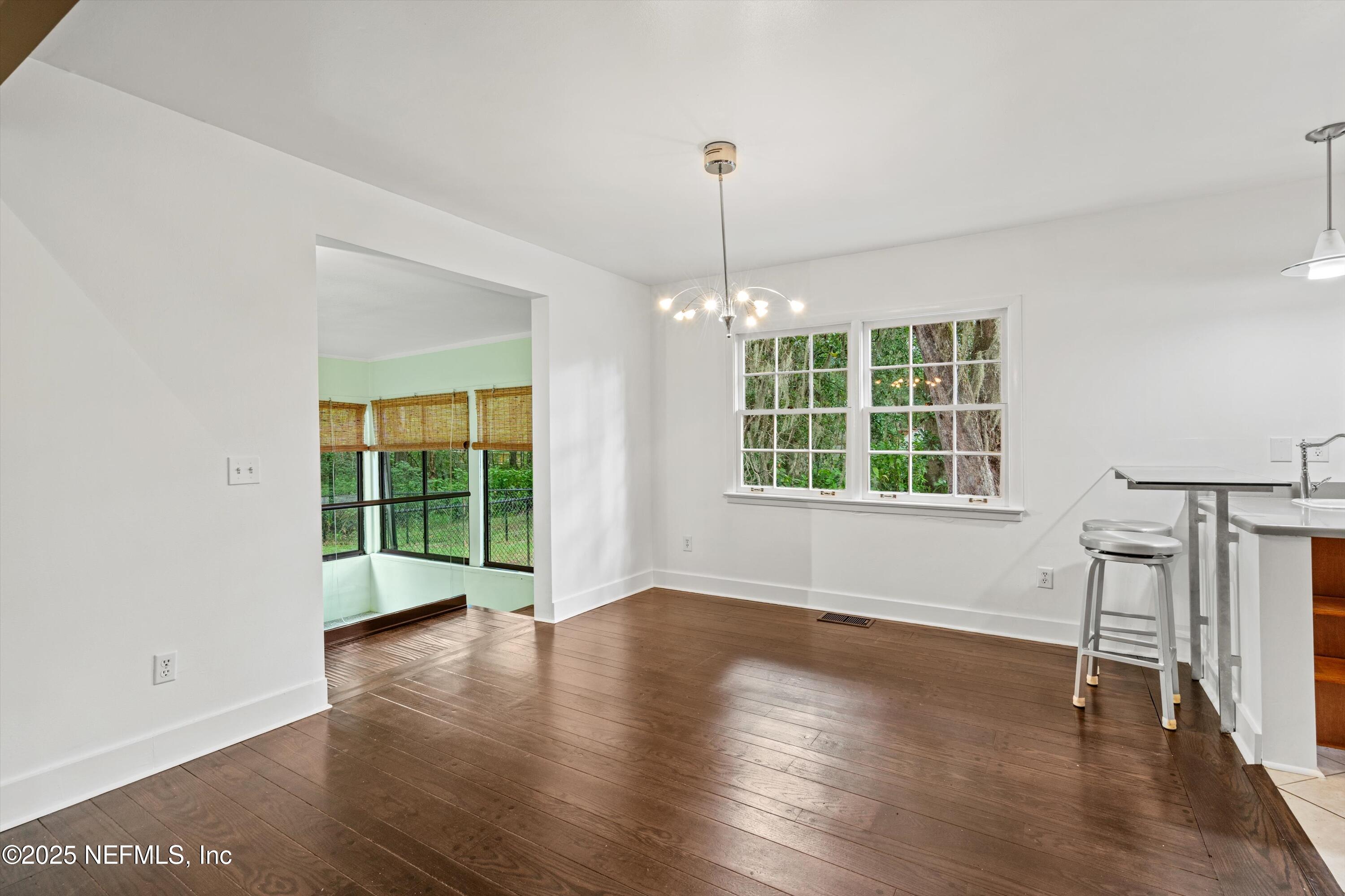 2226 LAUREL GROVE Lane