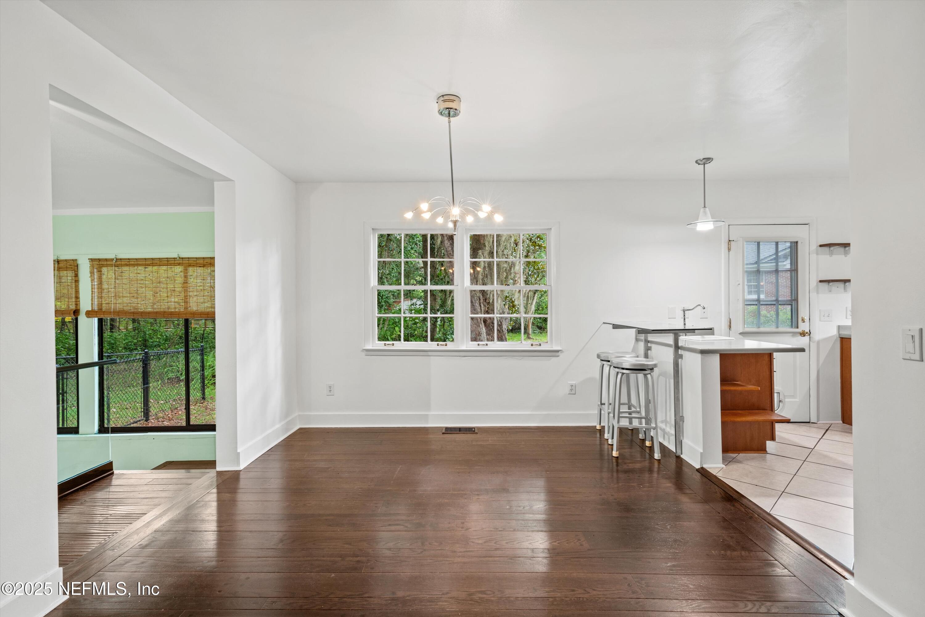 2226 LAUREL GROVE Lane