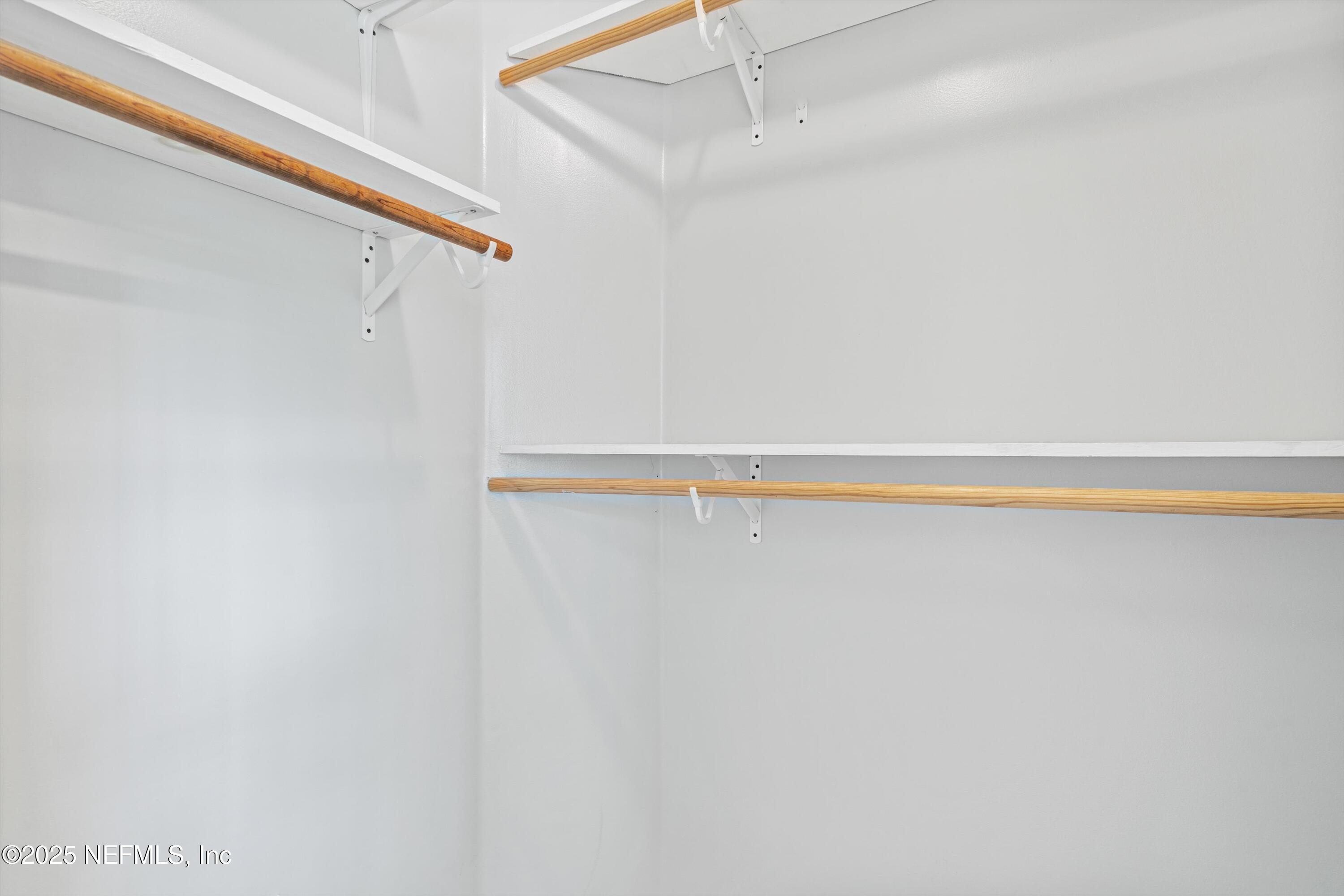 2226 LAUREL GROVE Lane