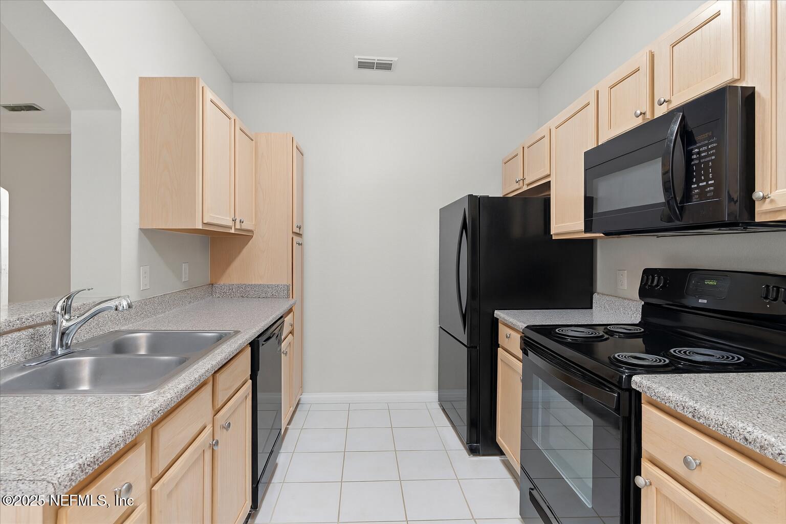 7800 POINT MEADOWS Drive, 526