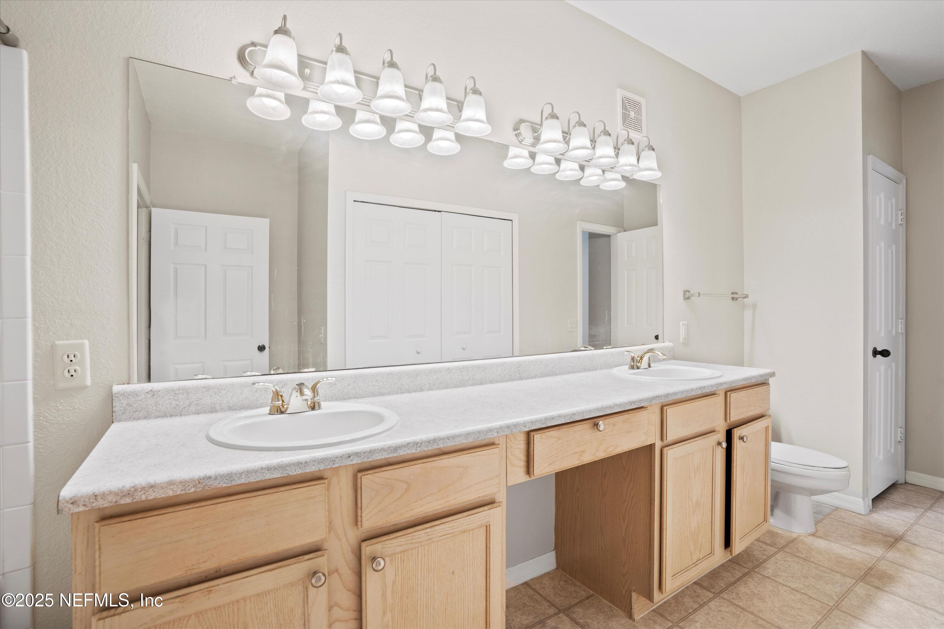 7800 POINT MEADOWS Drive, 526