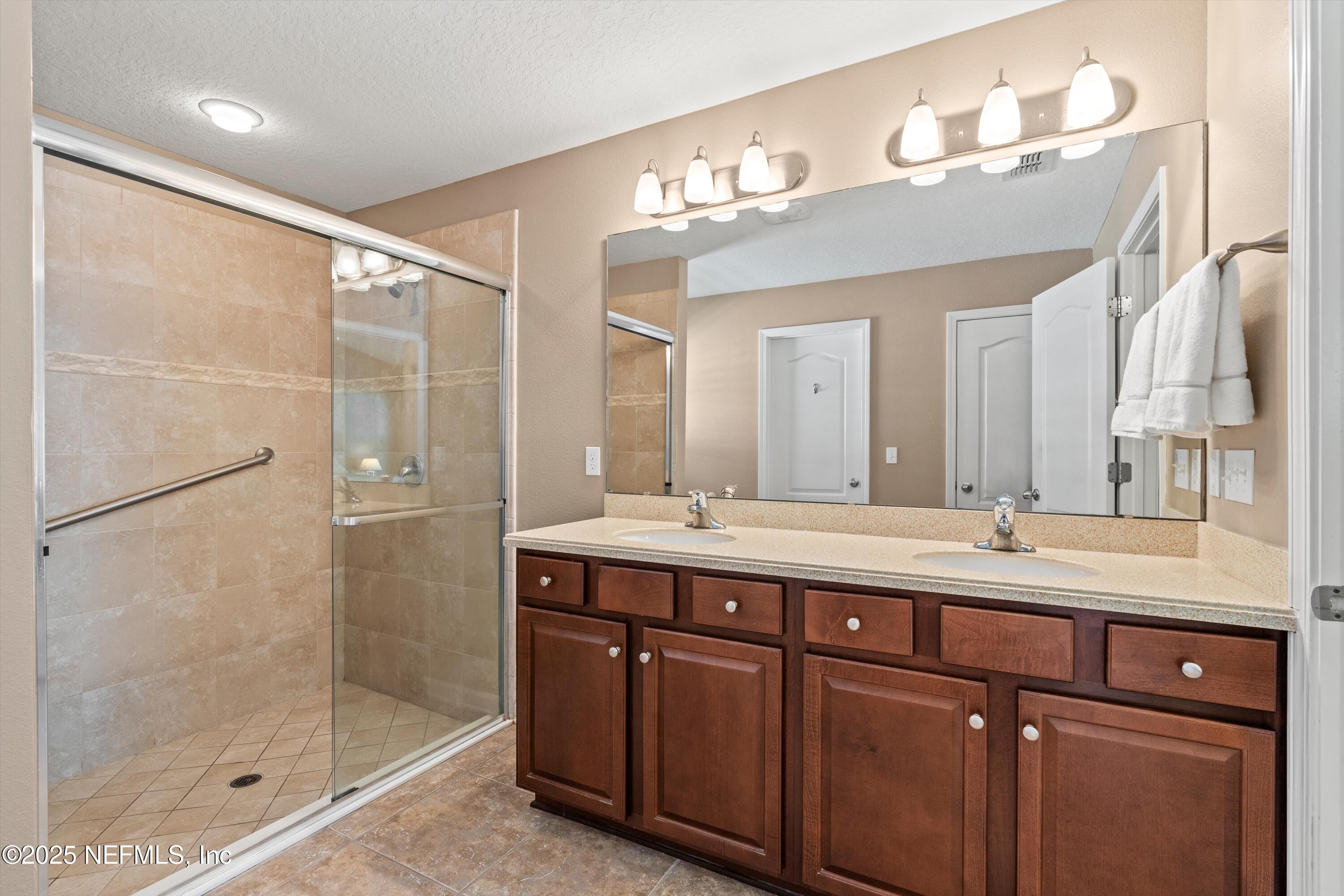 117 RIVER DEE Drive, St. Johns