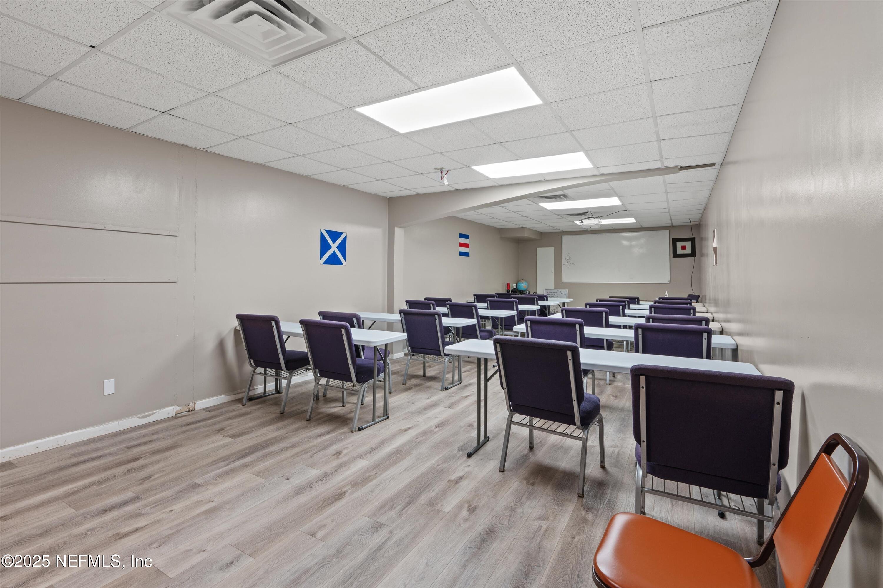 3787 OLD MIDDLEBURG Road N