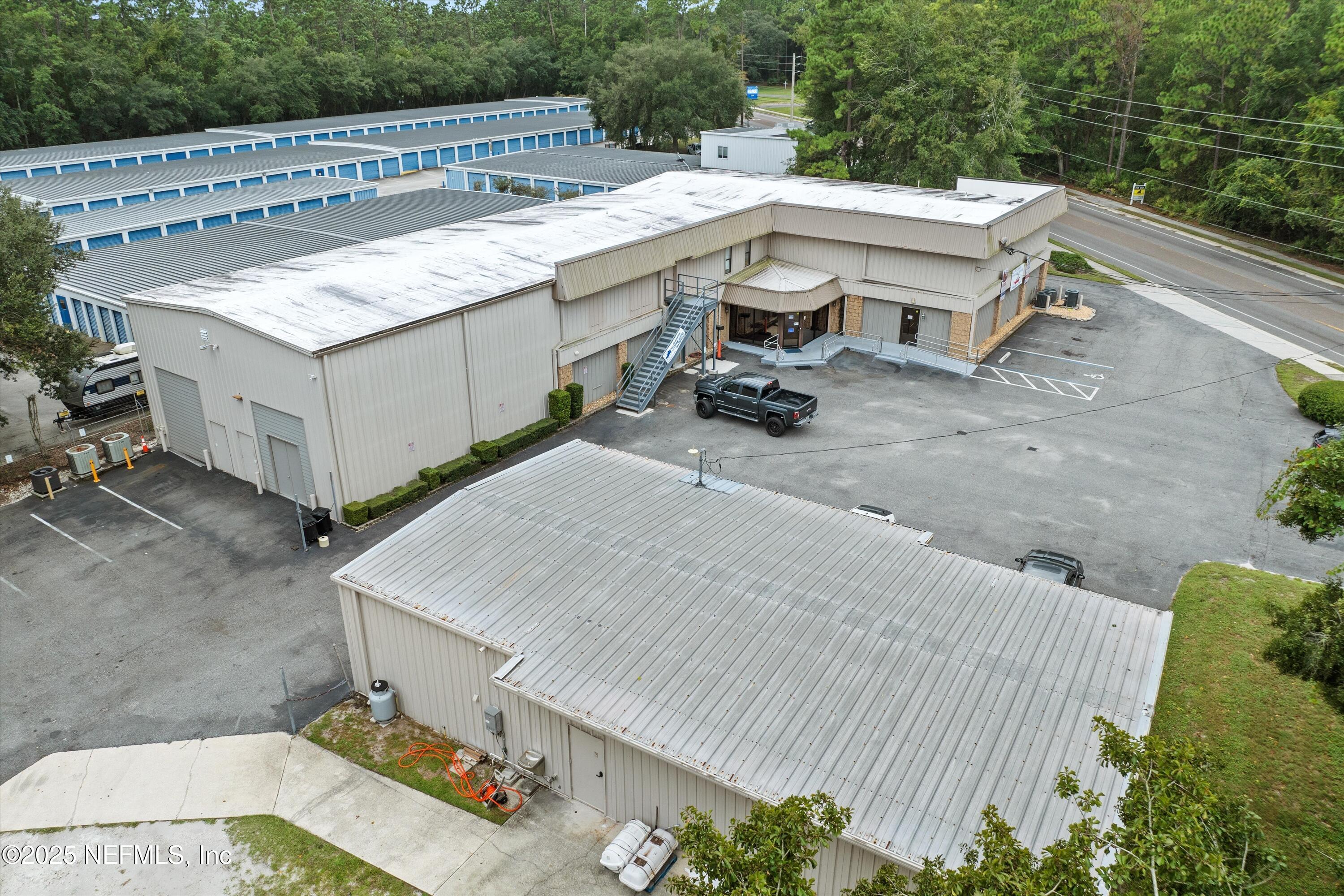 3787 OLD MIDDLEBURG Road N