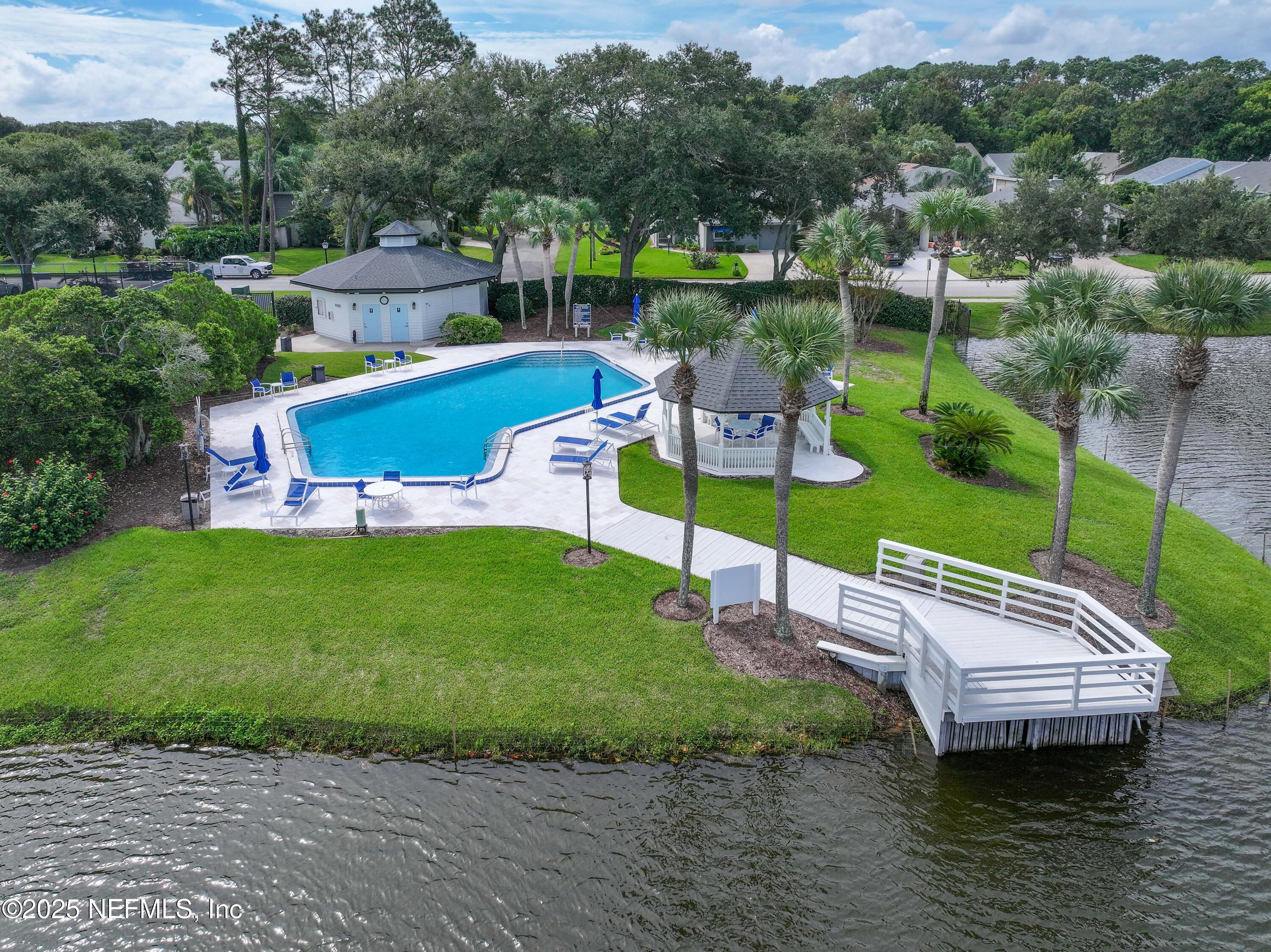 2649 L'ATRIUM Circle S