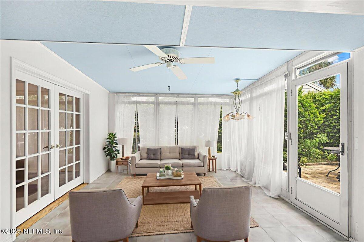 2649 L'ATRIUM Circle S