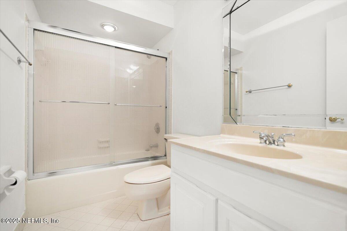 2649 L'ATRIUM Circle S