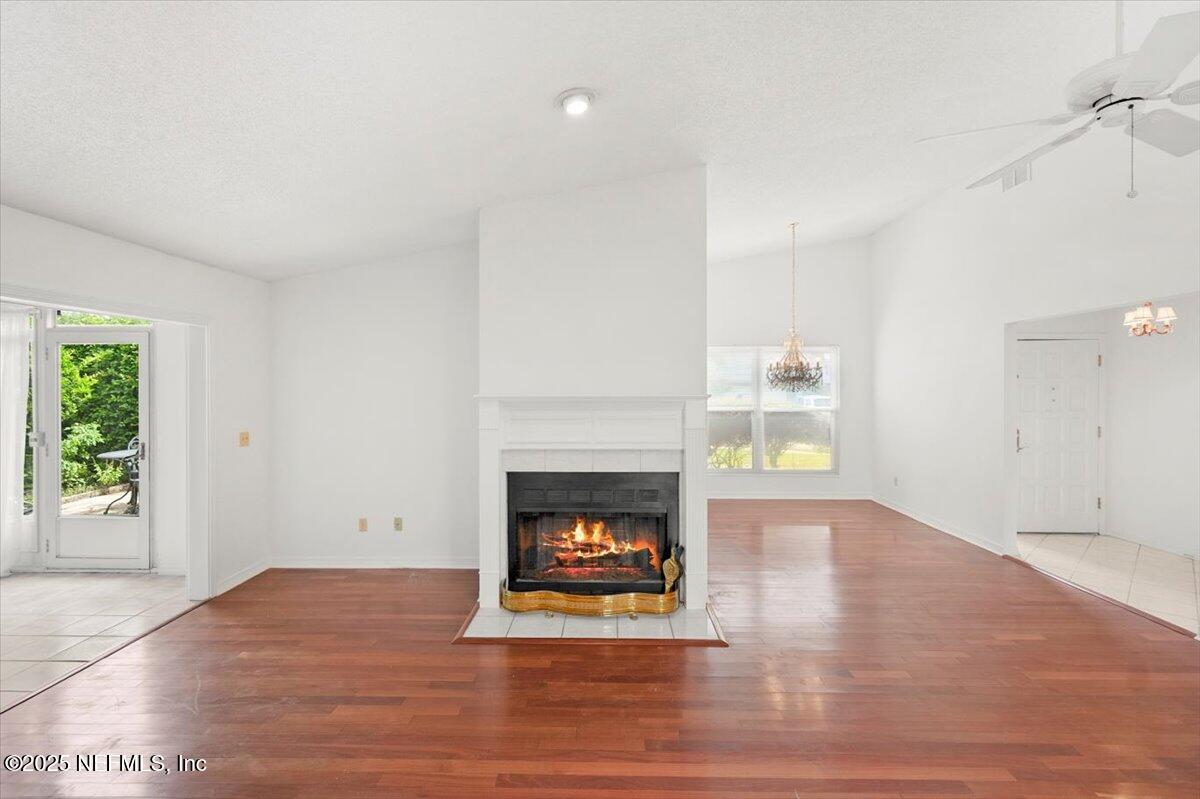 2649 L'ATRIUM Circle S