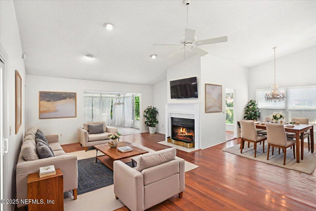 2649 L'ATRIUM Circle S