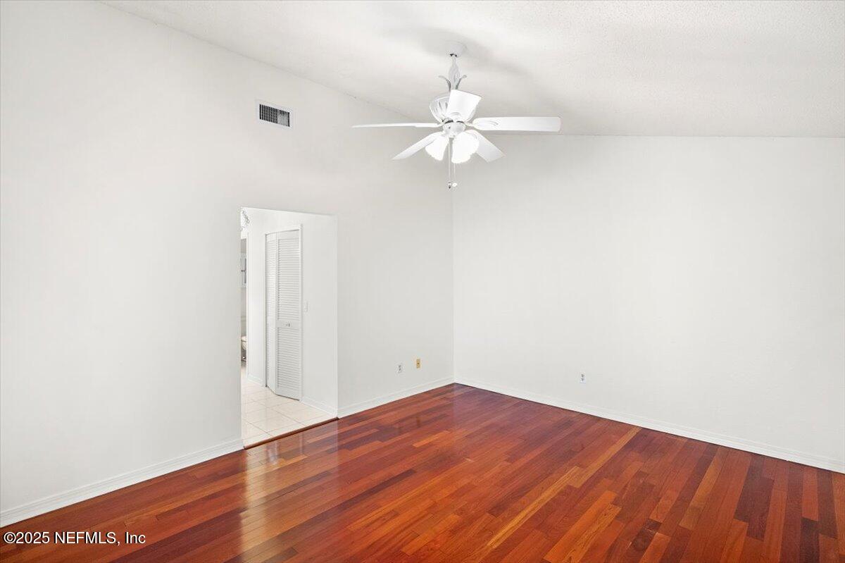 2649 L'ATRIUM Circle S