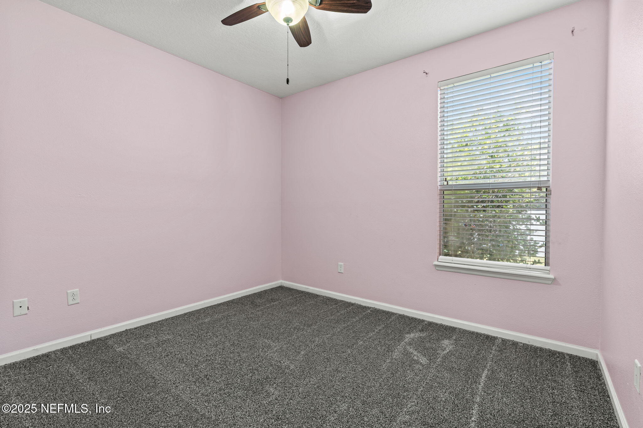 15901 LEXINGTON PARK Boulevard