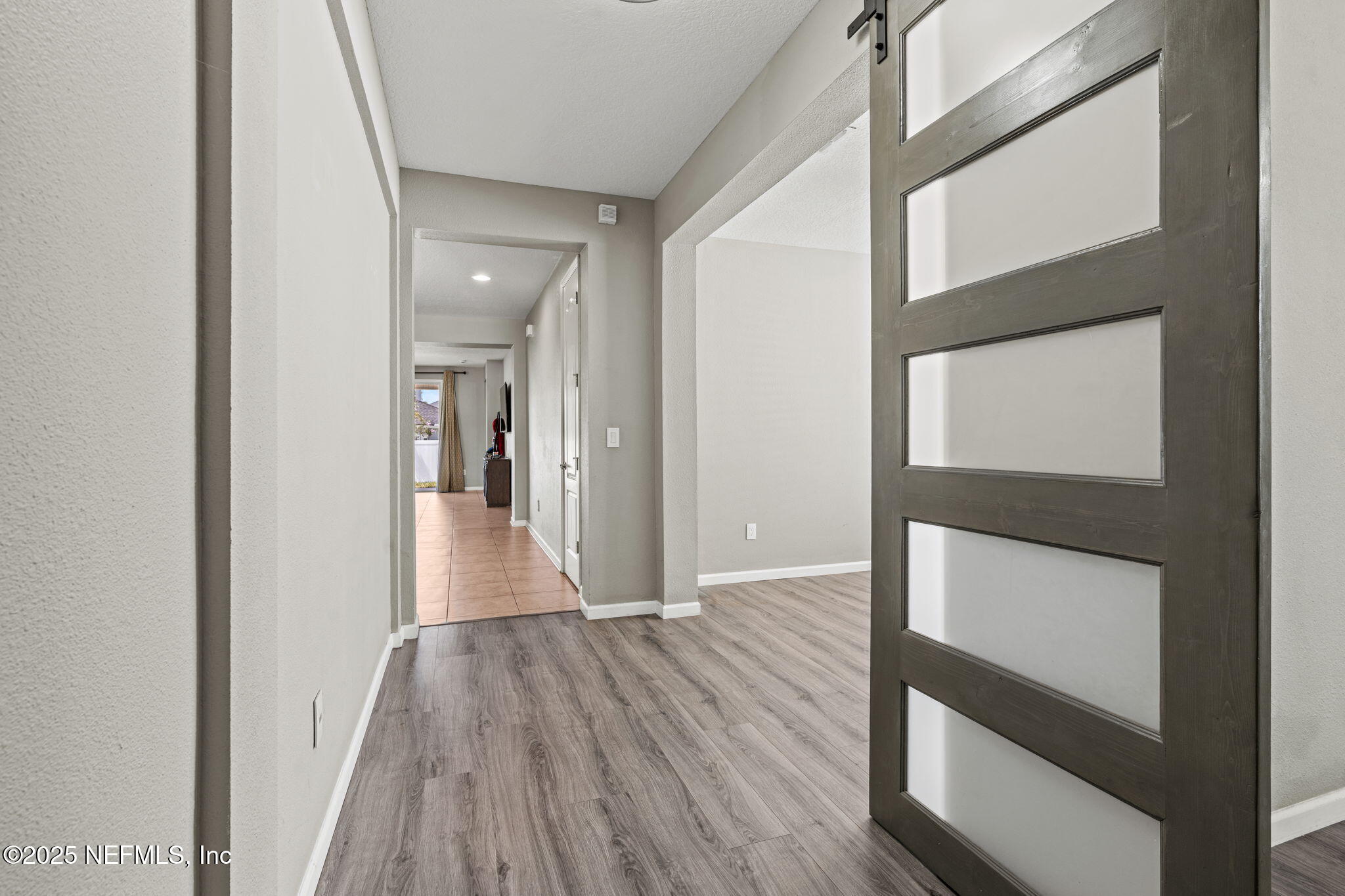 15901 LEXINGTON PARK Boulevard